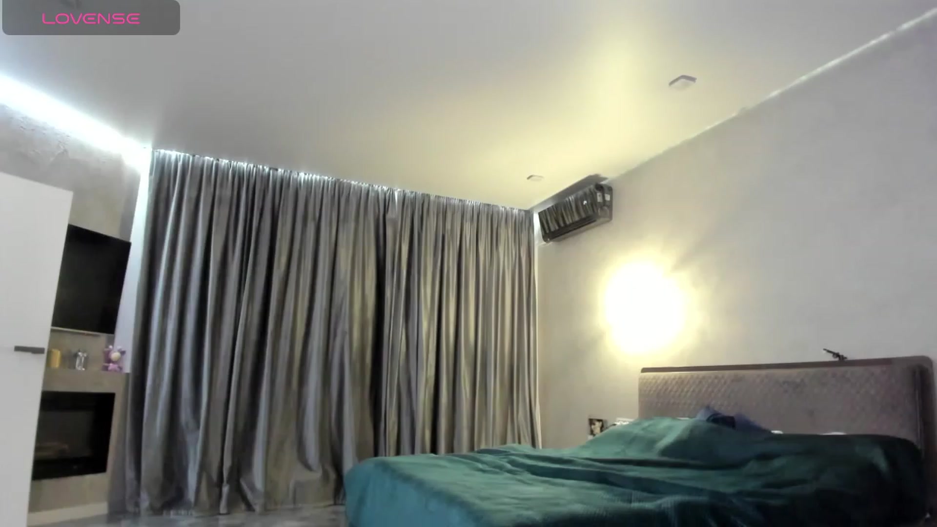 Gallery image thumbnail from YouNeedKate's myfreecams stream on, 02/12/2024, 18:15 image 13 of 20