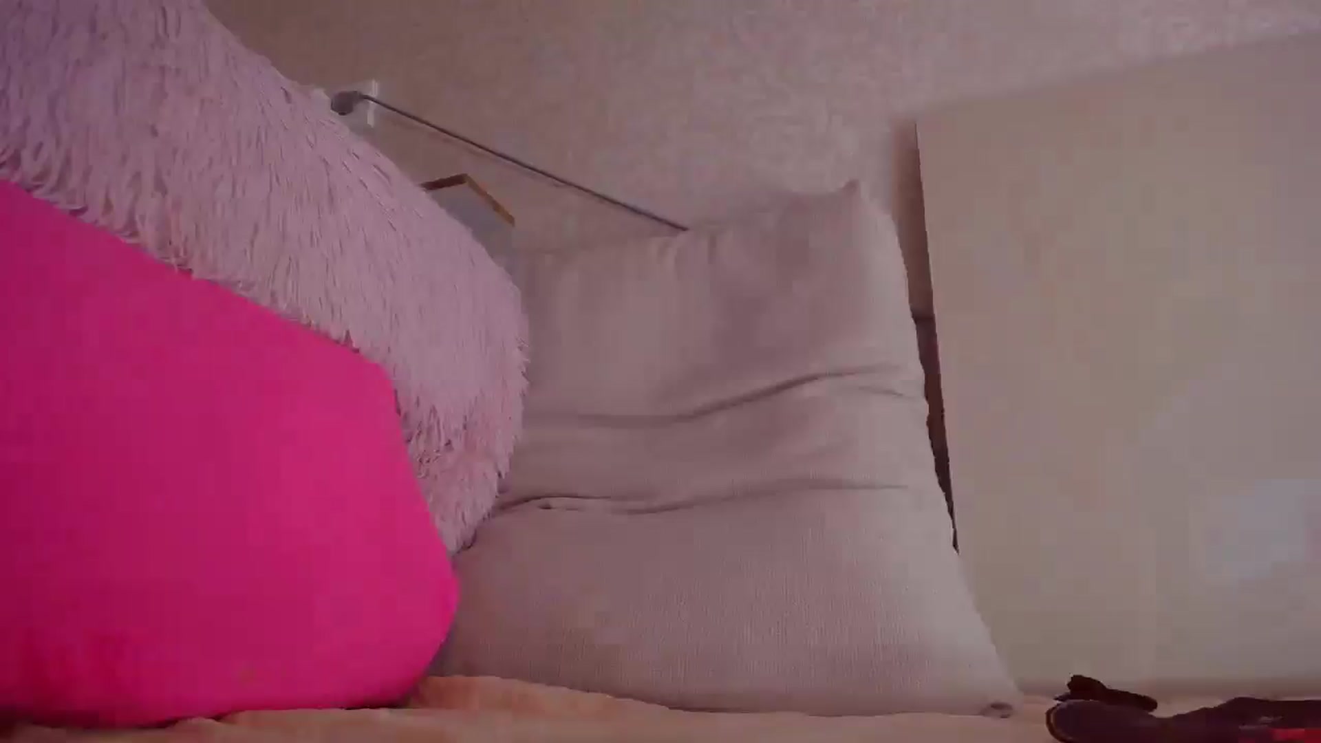Gallery image thumbnail from YouTubad's myfreecams stream on, 02/08/2025, 13:08 image 5 of 20
