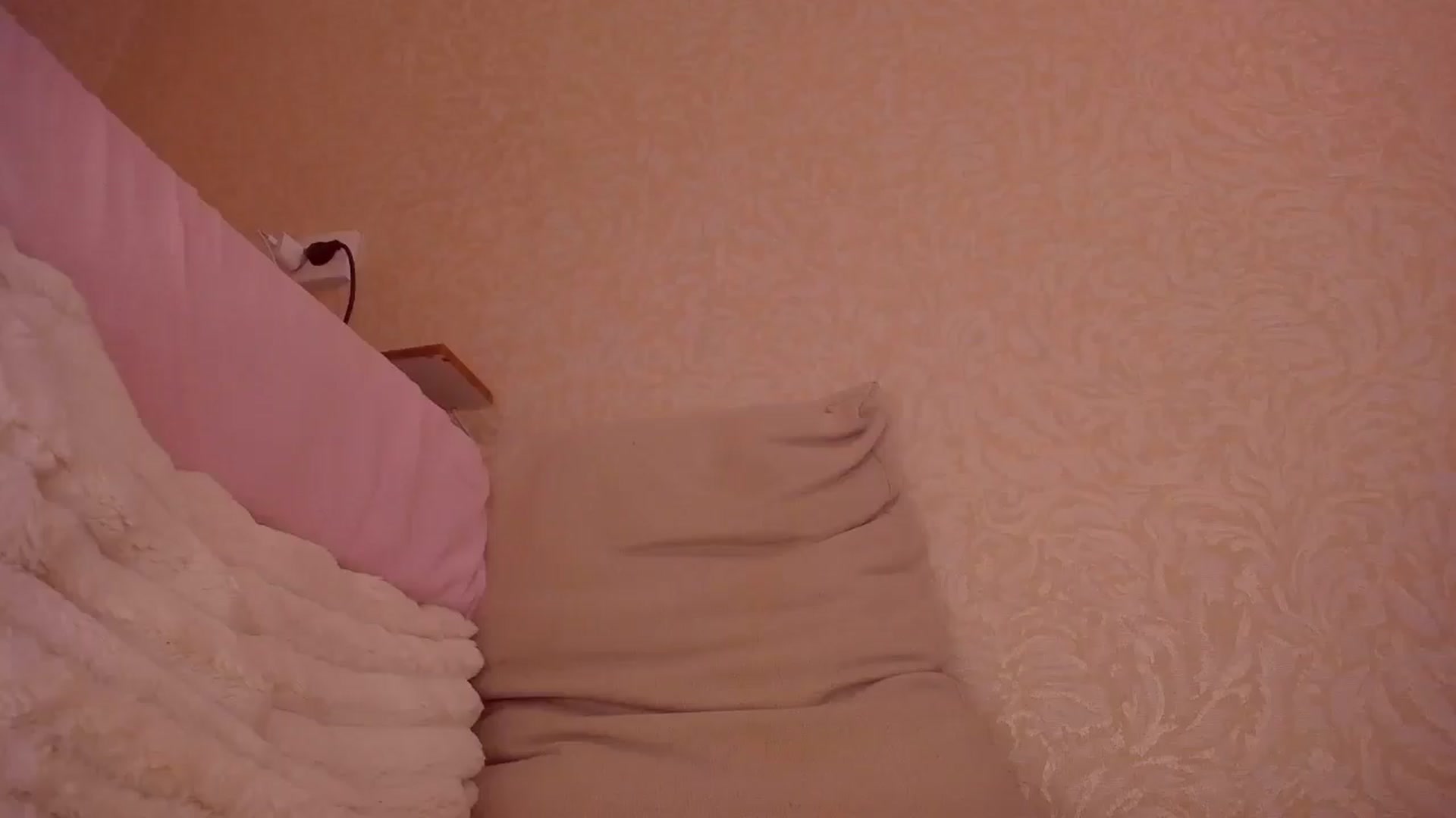 Gallery image thumbnail from YouTubad's myfreecams stream on, 09/15/2025, 10:50 image 19 of 20