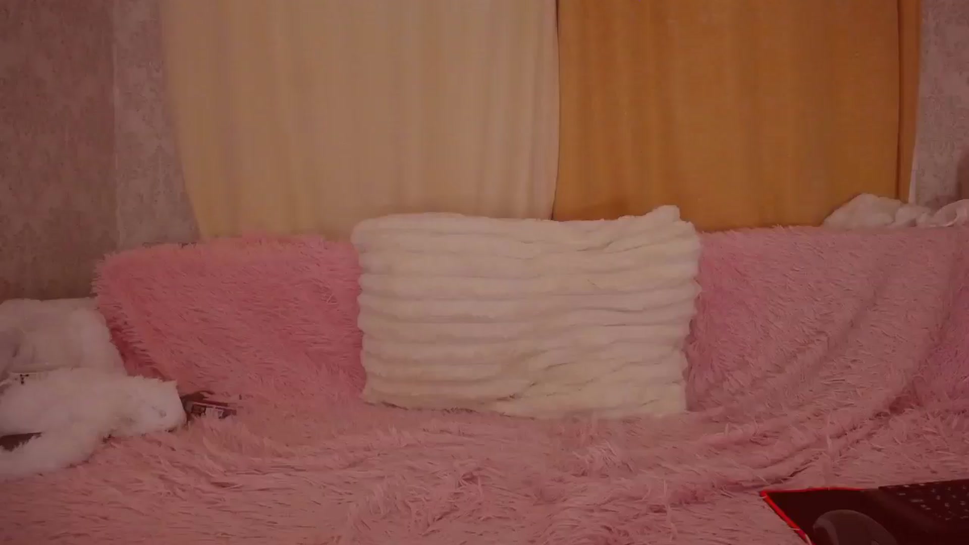 Gallery image thumbnail from YouTubad's myfreecams stream on, 10/02/2025, 09:22 image 19 of 20