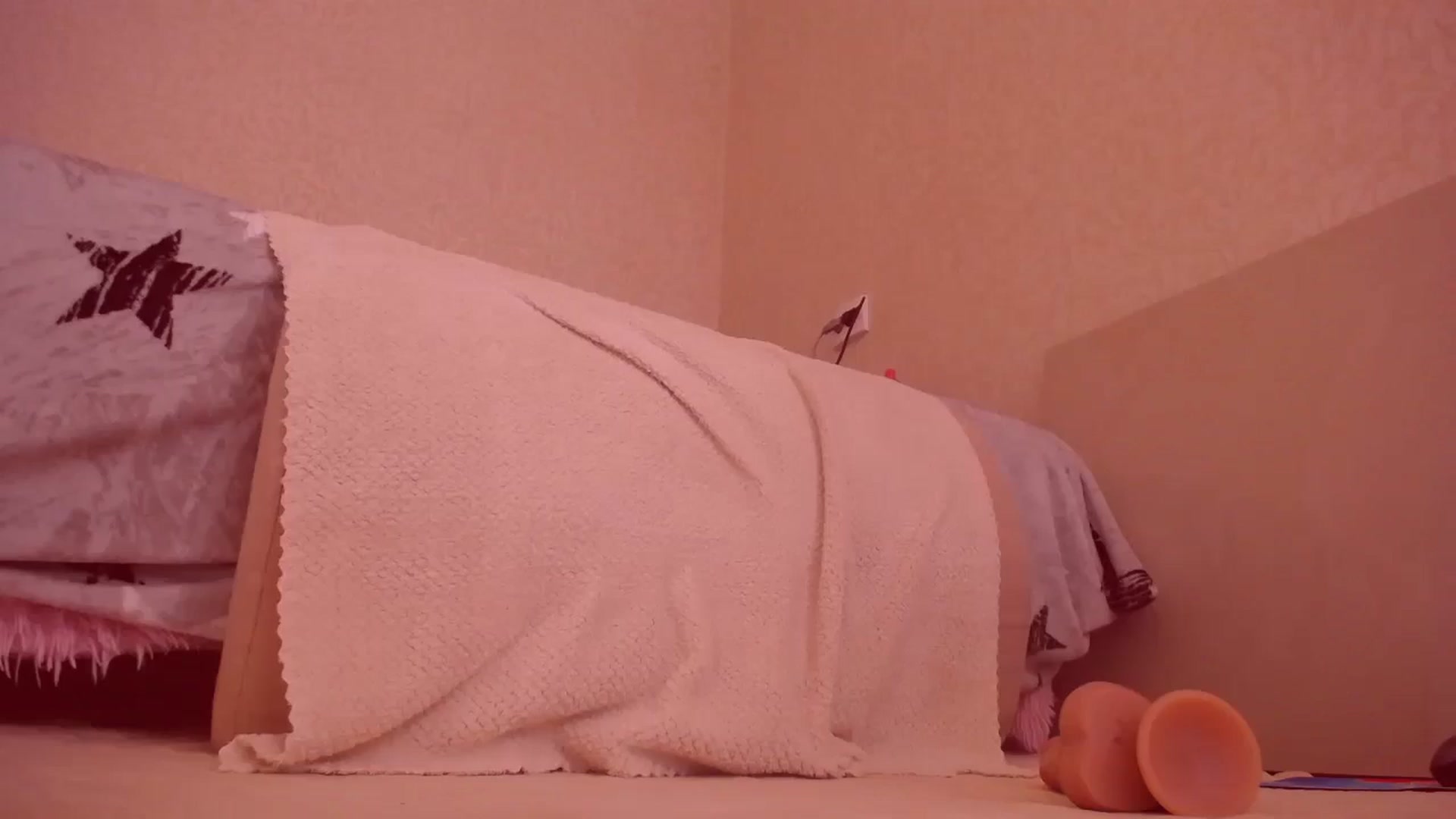 Gallery image thumbnail from YouTubad's myfreecams stream on, 04/27/2026, 10:54 image 2 of 20