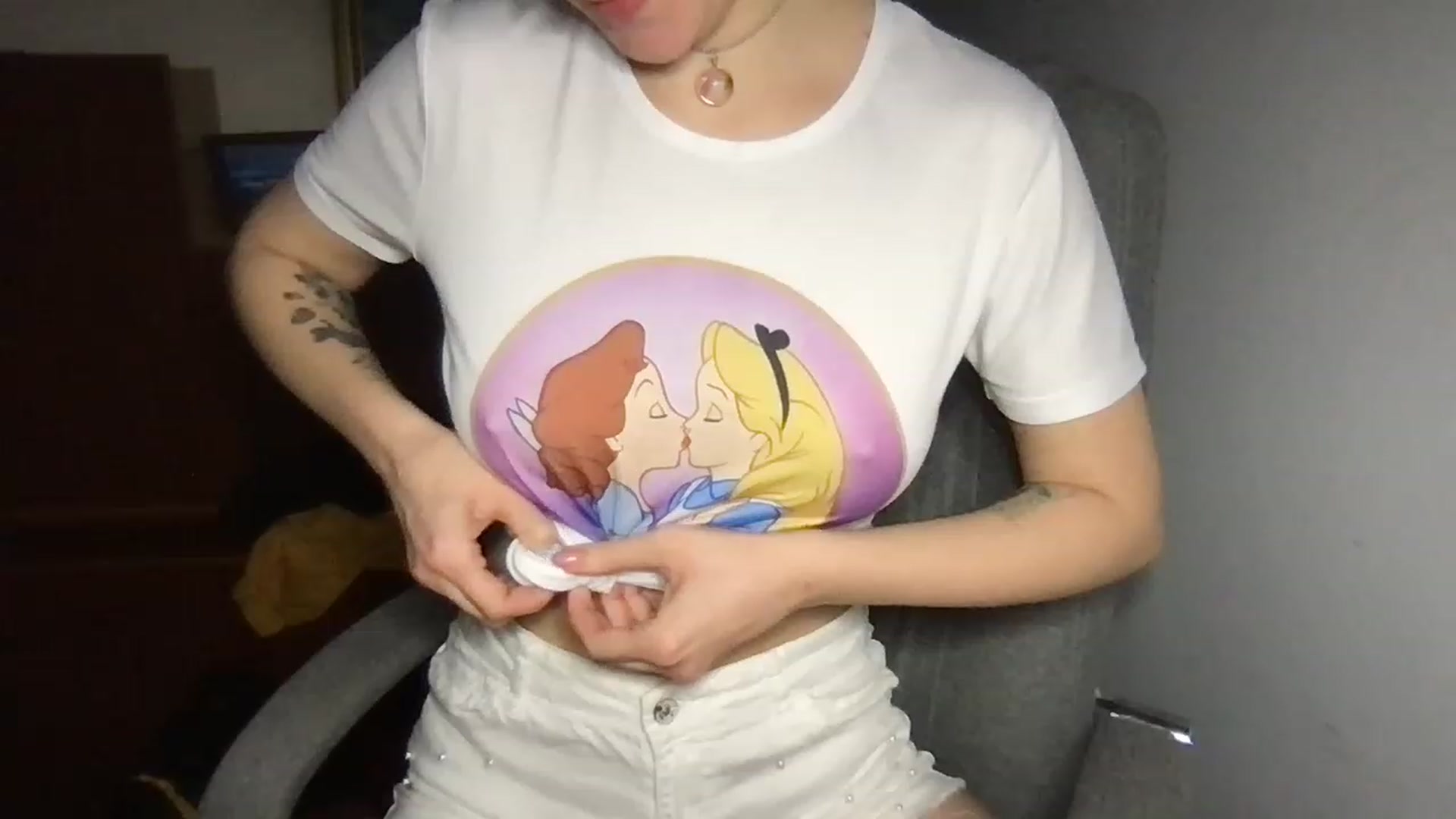 Gallery image thumbnail from YoungDunst's myfreecams stream on, 11/20/2022, 22:23 image 2 of 20
