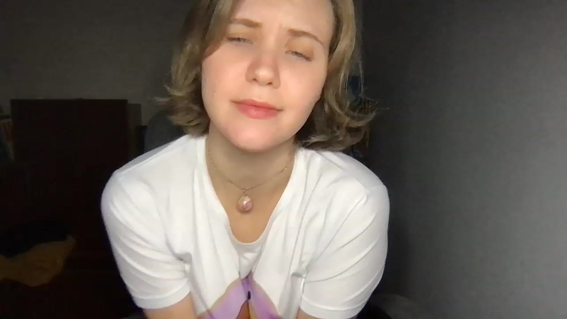 Gallery image thumbnail from YoungDunst's myfreecams stream on, 11/21/2022, 24:28 image 2 of 20