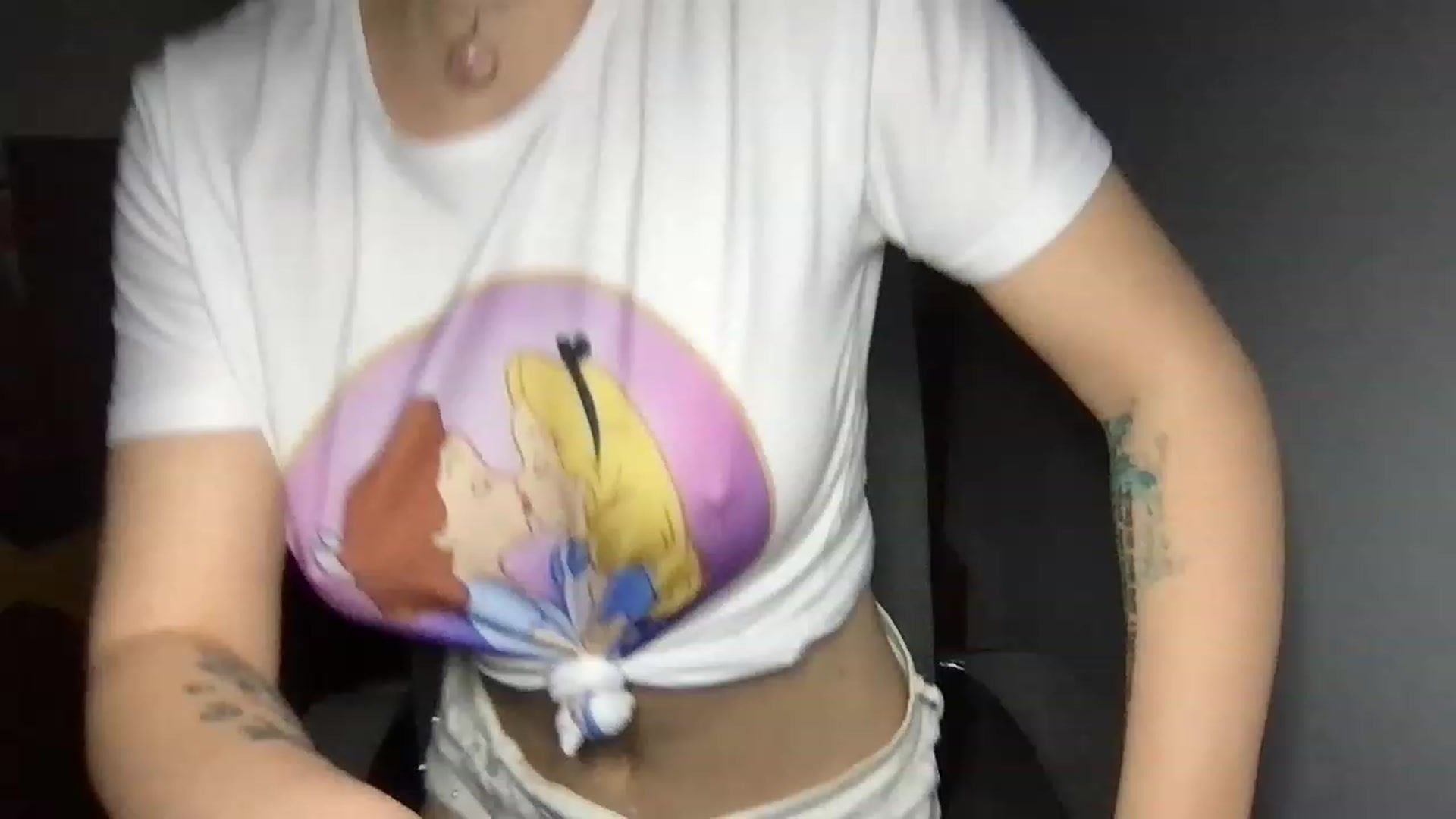 Gallery image thumbnail from YoungDunst's myfreecams stream on, 11/21/2022, 24:28 image 4 of 20