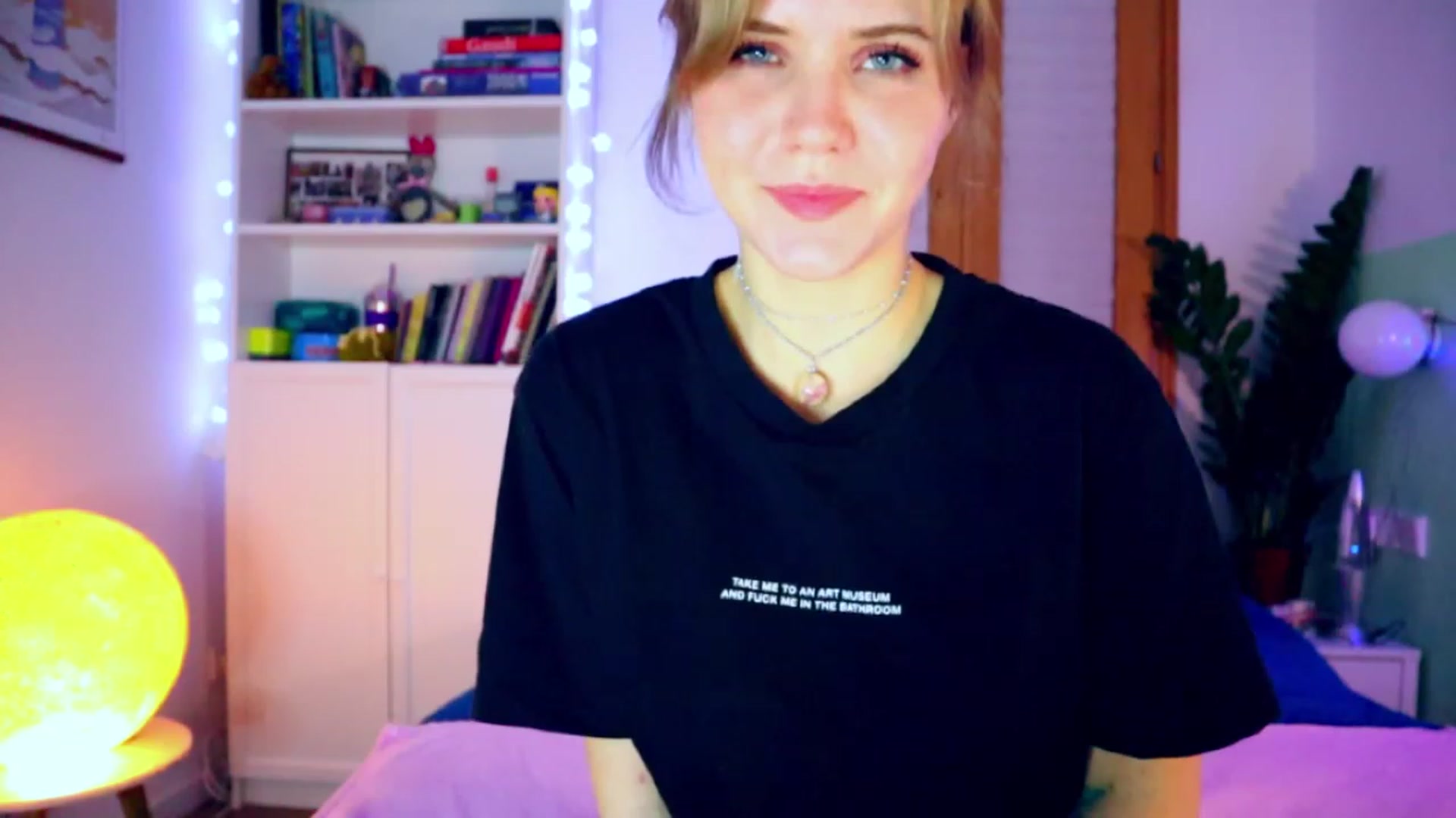 Gallery image thumbnail from YoungDunst's myfreecams stream on, 12/06/2022, 01:47 image 7 of 20