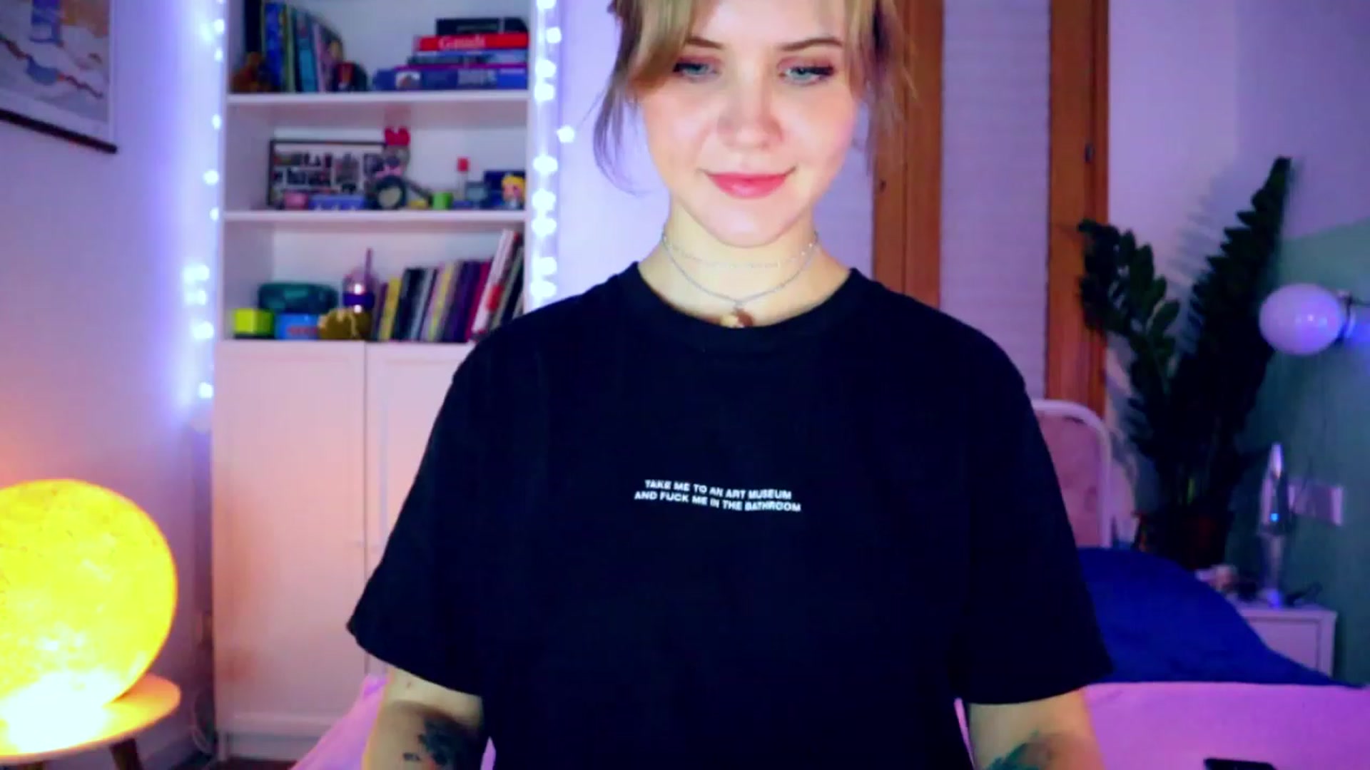 Gallery image thumbnail from YoungDunst's myfreecams stream on, 12/06/2022, 01:47 image 2 of 20
