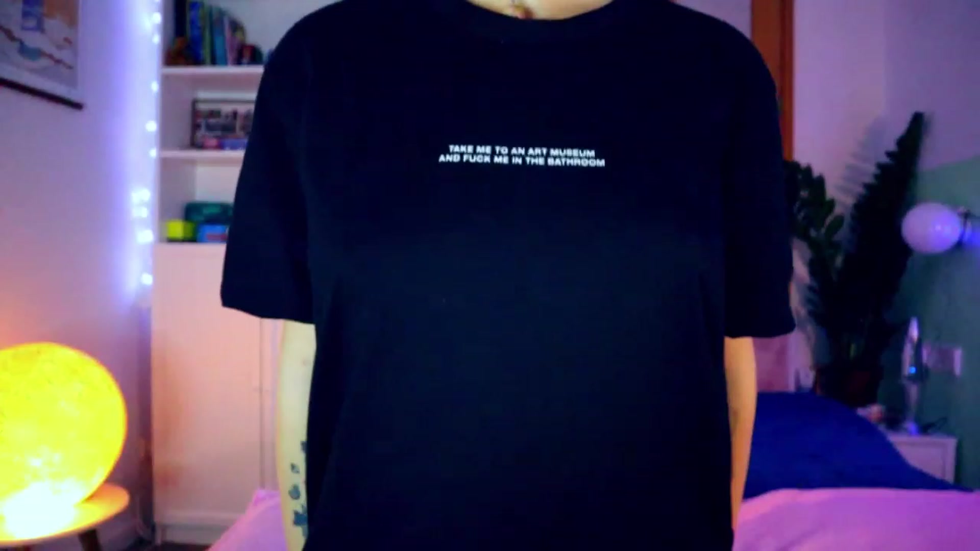 Gallery image thumbnail from YoungDunst's myfreecams stream on, 12/06/2022, 01:47 image 8 of 20