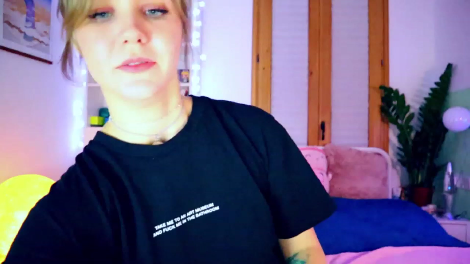 Gallery image thumbnail from YoungDunst's myfreecams stream on, 12/06/2022, 01:47 image 19 of 20