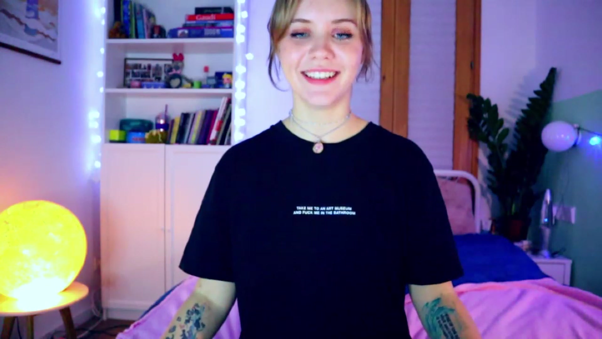 Gallery image thumbnail from YoungDunst's myfreecams stream on, 12/06/2022, 03:19 image 13 of 20