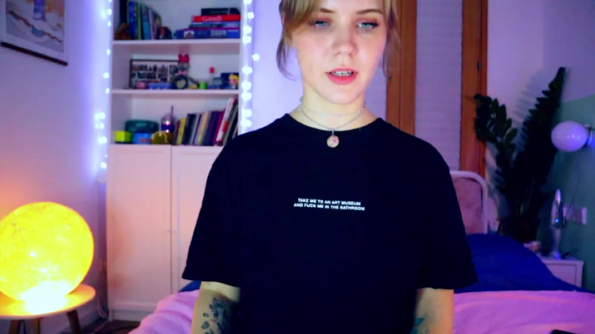 Gallery image thumbnail from YoungDunst's myfreecams stream on, 12/06/2022, 03:19 image 1 of 20