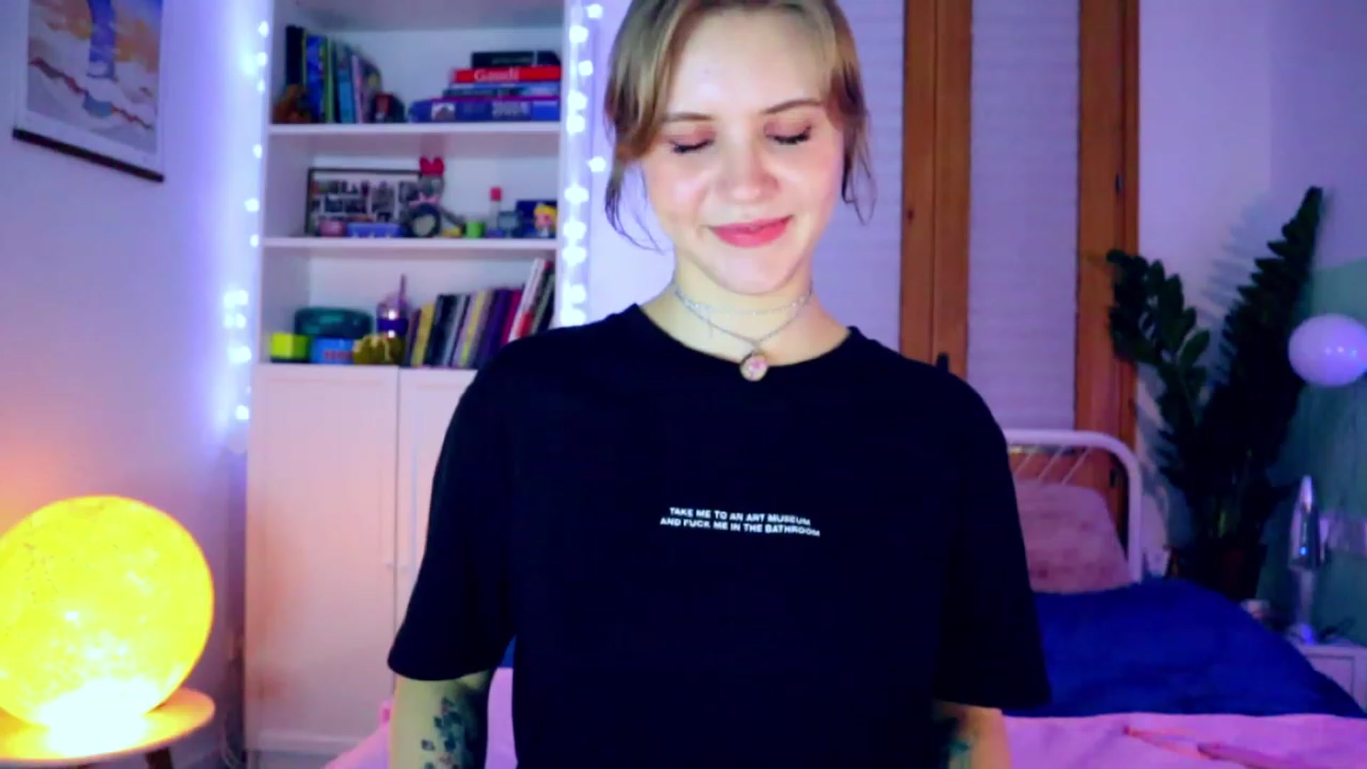 Gallery image thumbnail from YoungDunst's myfreecams stream on, 12/06/2022, 03:35 image 17 of 20
