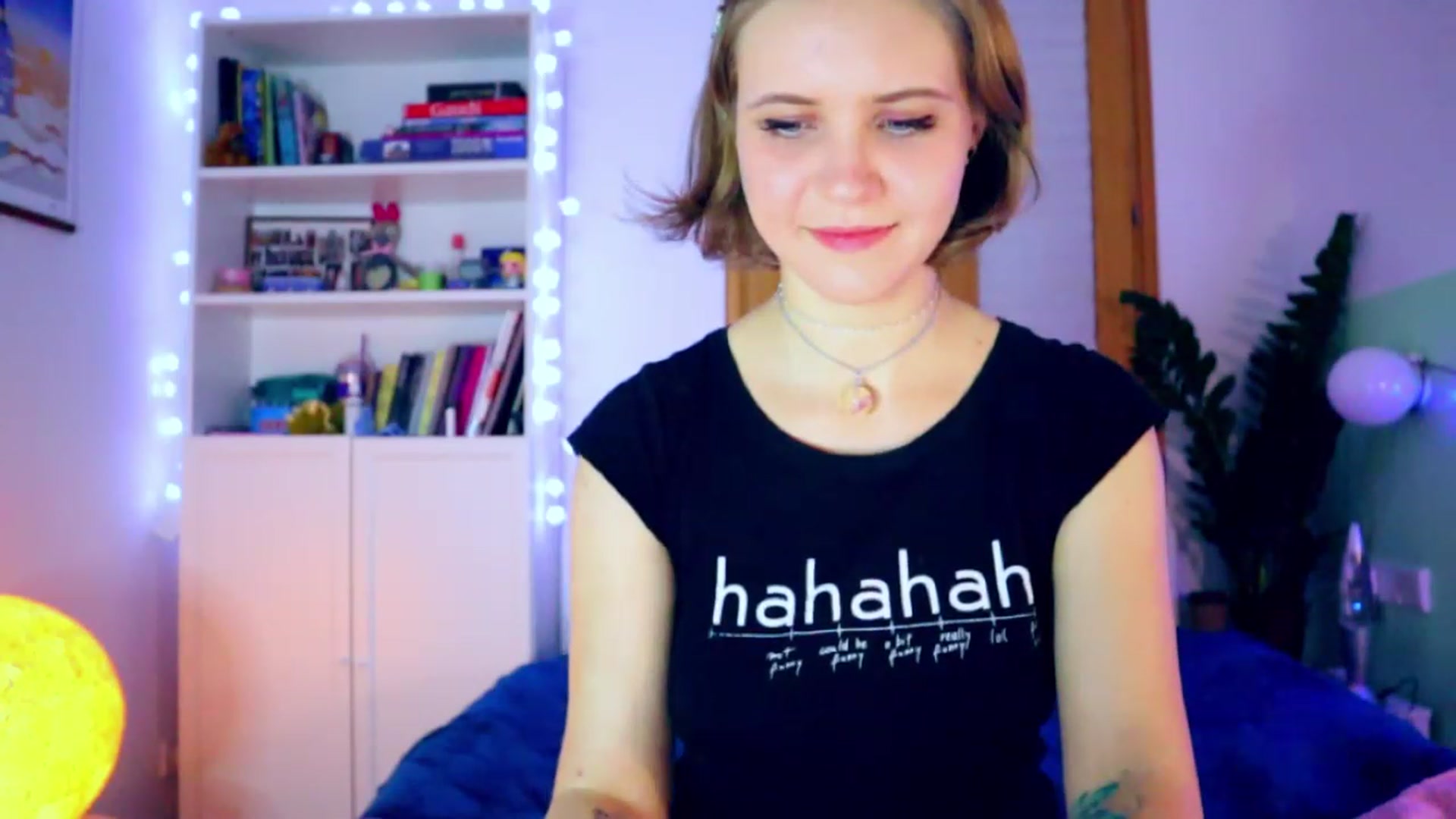 Gallery image thumbnail from YoungDunst's myfreecams stream on, 12/18/2022, 04:26 image 10 of 20