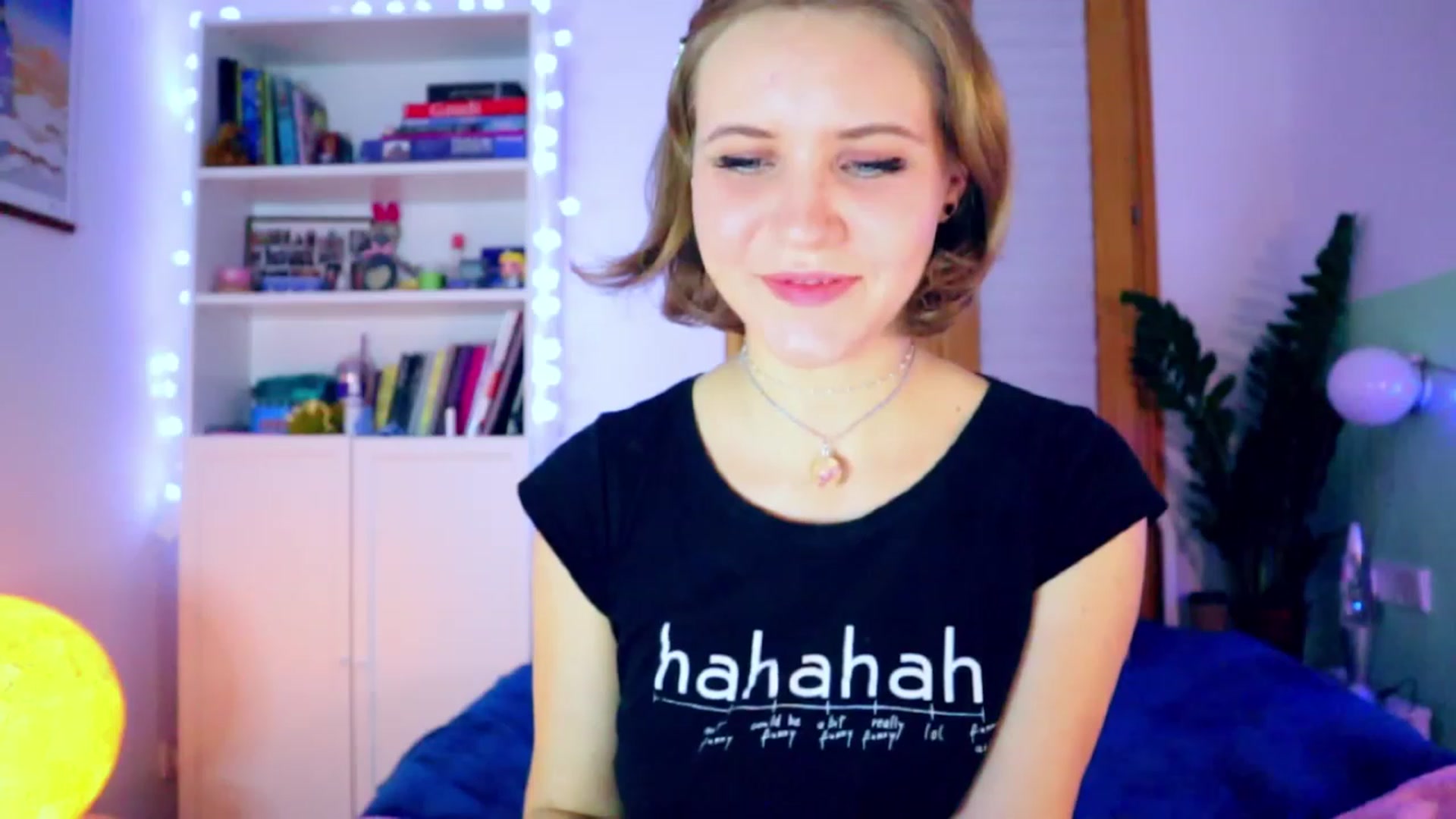 Gallery image thumbnail from YoungDunst's myfreecams stream on, 12/18/2022, 04:26 image 8 of 20