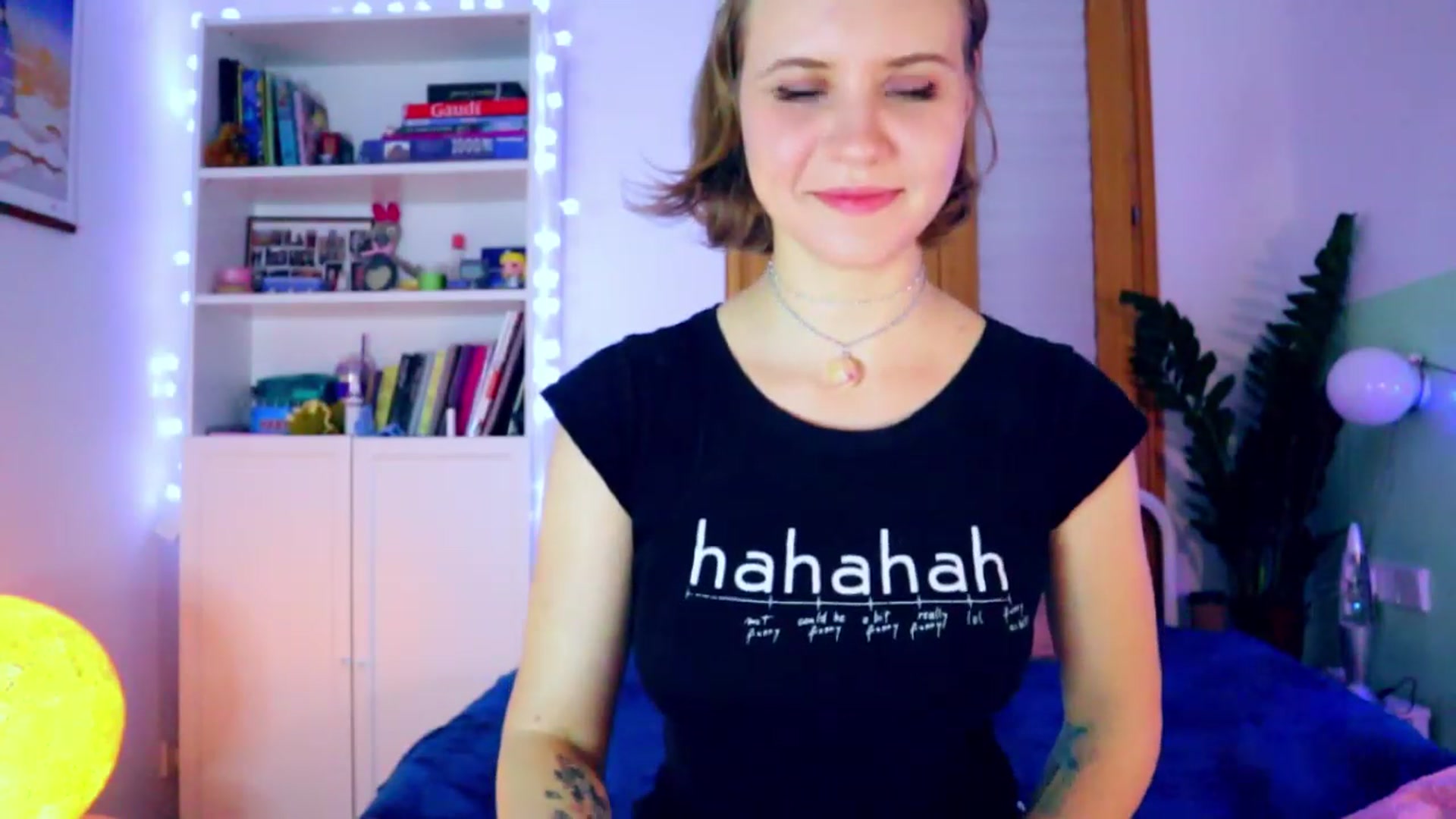 Gallery image thumbnail from YoungDunst's myfreecams stream on, 12/18/2022, 04:26 image 9 of 20
