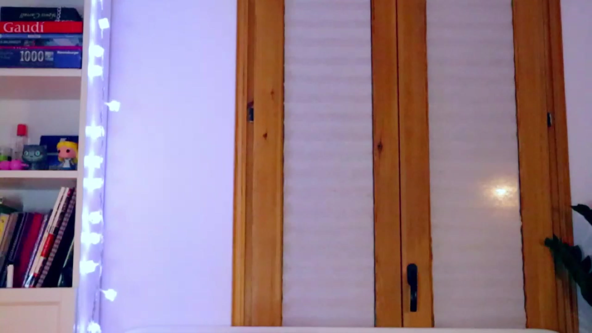 Gallery image thumbnail from YoungDunst's myfreecams stream on, 12/22/2022, 22:58 image 19 of 20