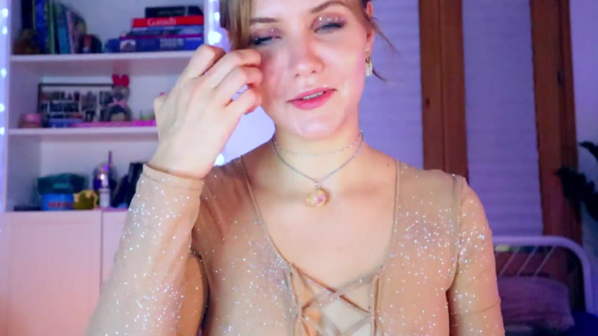 Gallery image thumbnail from YoungDunst's myfreecams stream on, 12/26/2022, 04:41 image 9 of 20