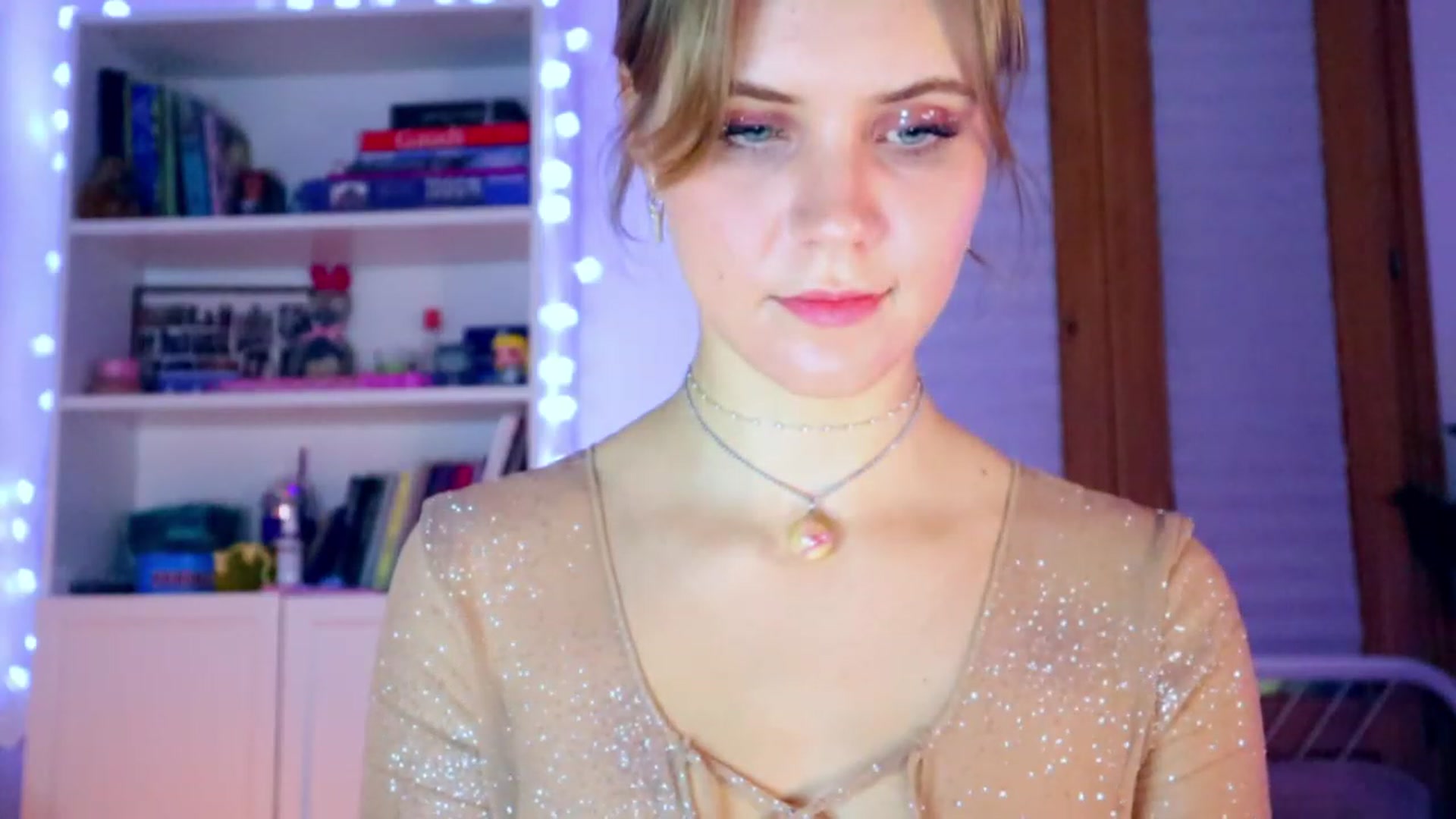 Gallery image thumbnail from YoungDunst's myfreecams stream on, 12/26/2022, 04:41 image 12 of 20