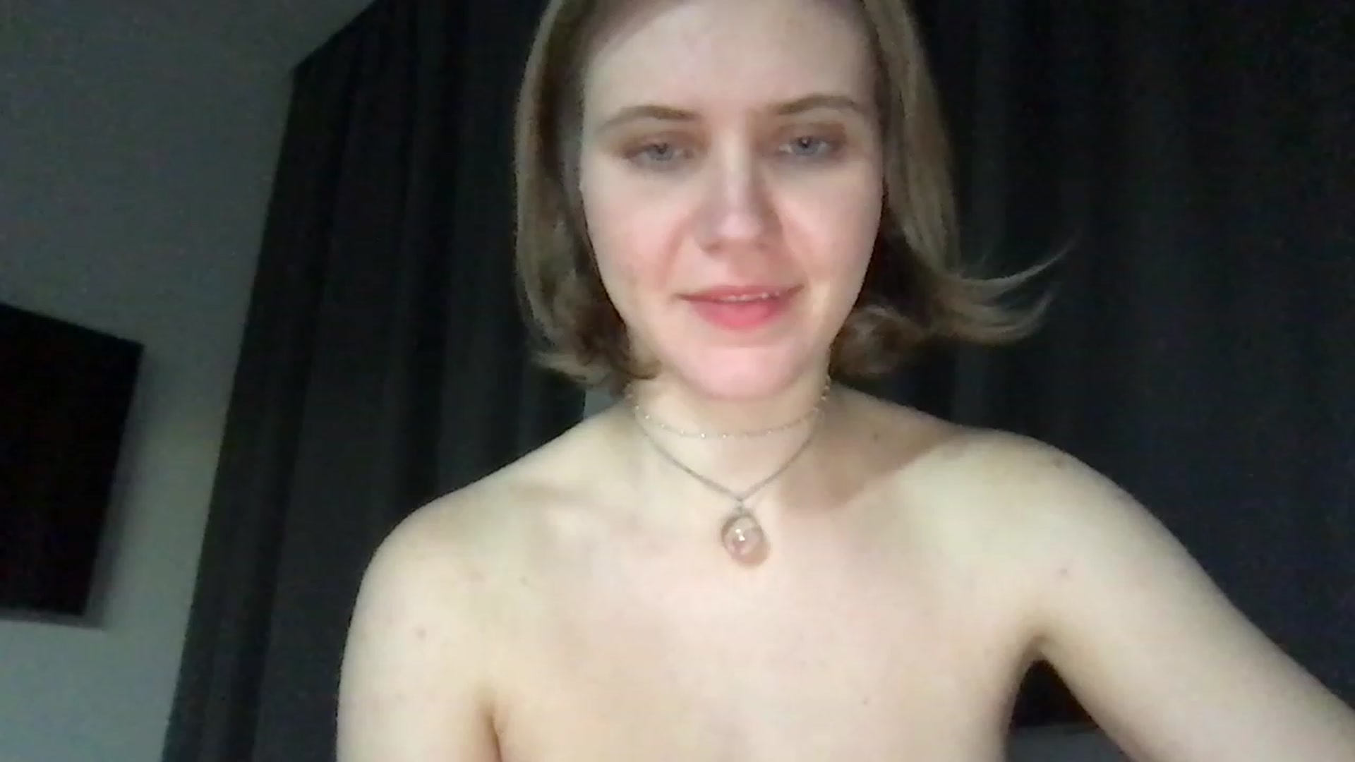 Gallery image thumbnail from YoungDunst's myfreecams stream on, 12/31/2022, 19:20 image 1 of 20