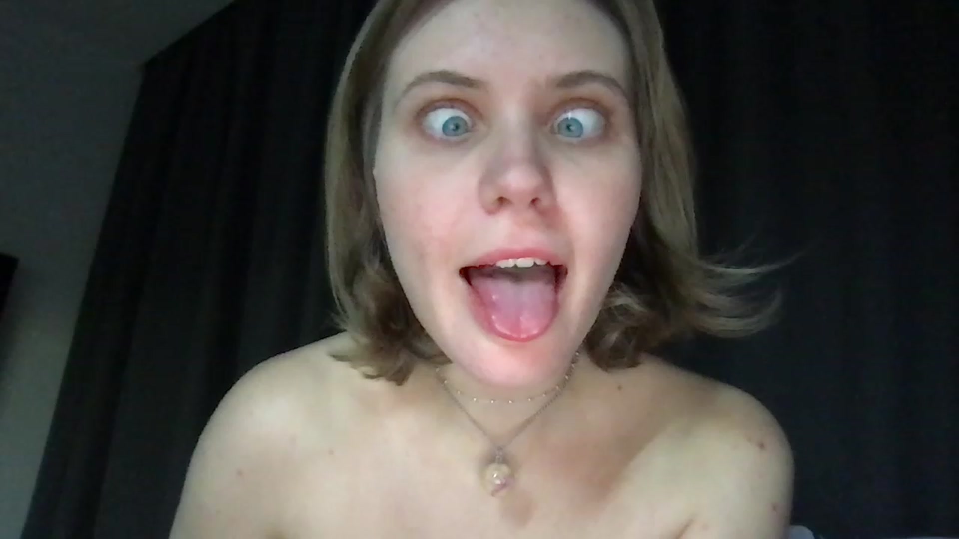 Gallery image thumbnail from YoungDunst's myfreecams stream on, 12/31/2022, 19:20 image 2 of 20