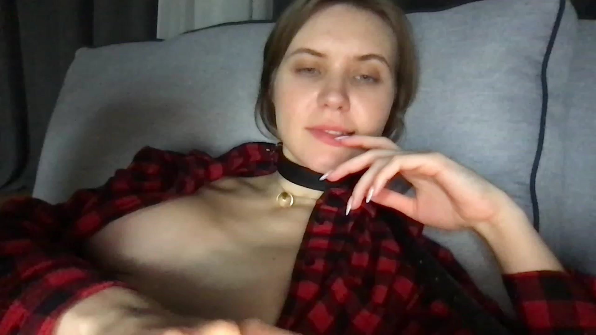 Gallery image thumbnail from YoungDunst's myfreecams stream on, 12/31/2022, 20:06 image 10 of 20