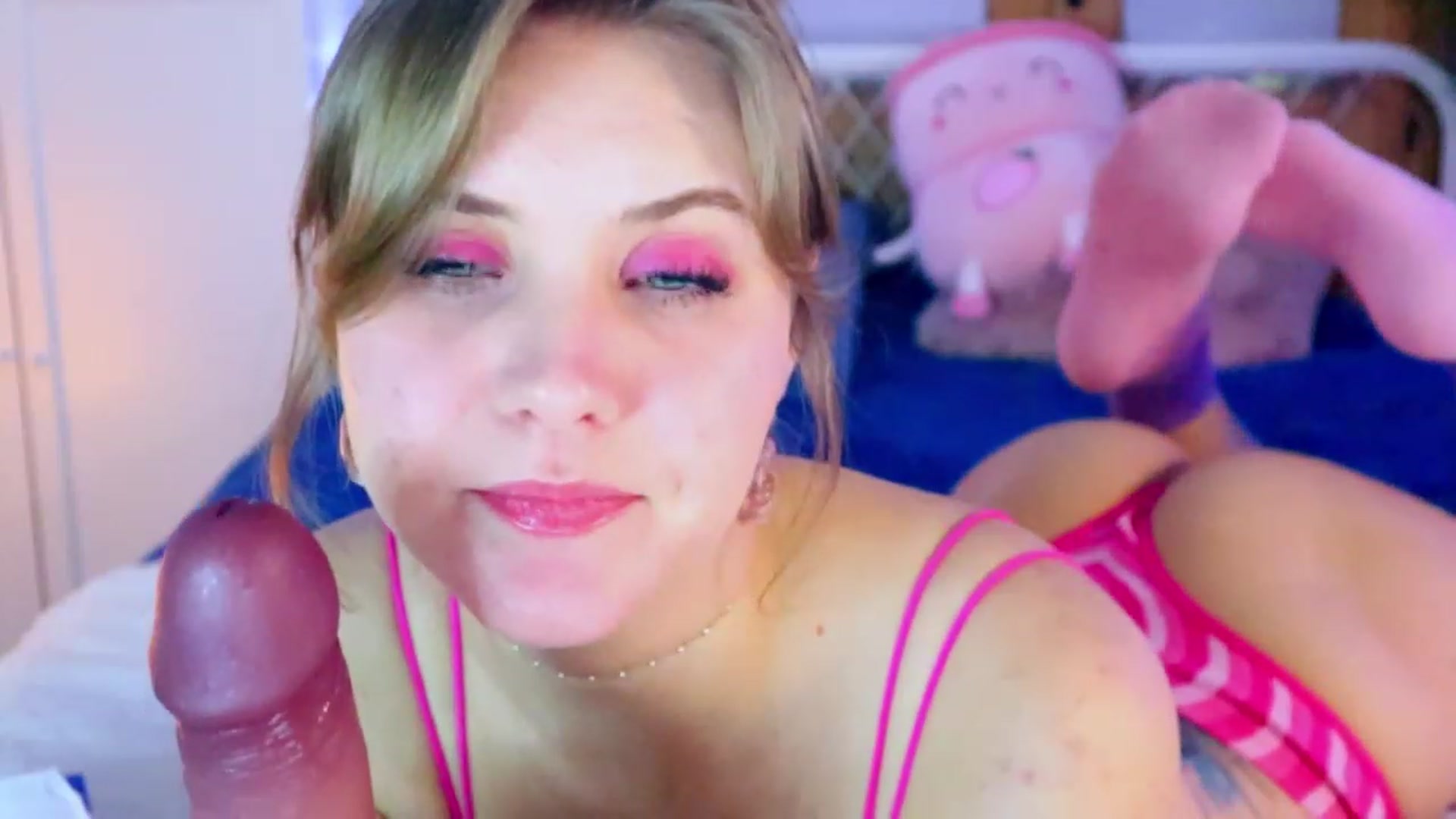 Gallery image thumbnail from YoungDunst's myfreecams stream on, 01/28/2023, 24:08 image 17 of 20