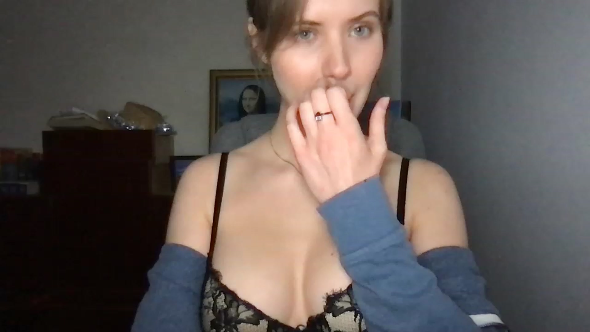 Gallery image thumbnail from YoungDunst's myfreecams stream on, 02/08/2023, 24:37 image 17 of 20