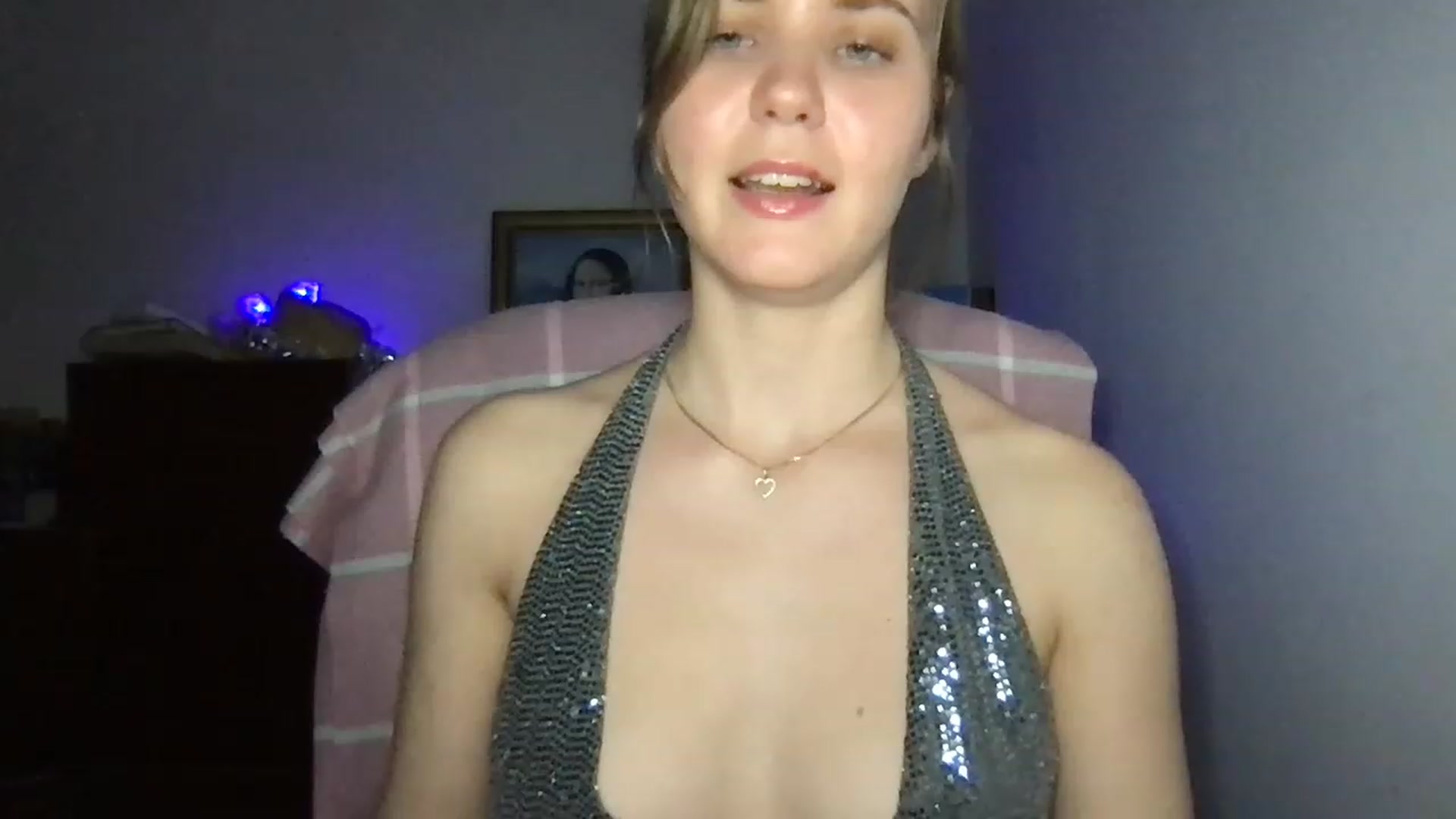 Gallery image thumbnail from YoungDunst's myfreecams stream on, 02/09/2023, 19:23 image 19 of 20