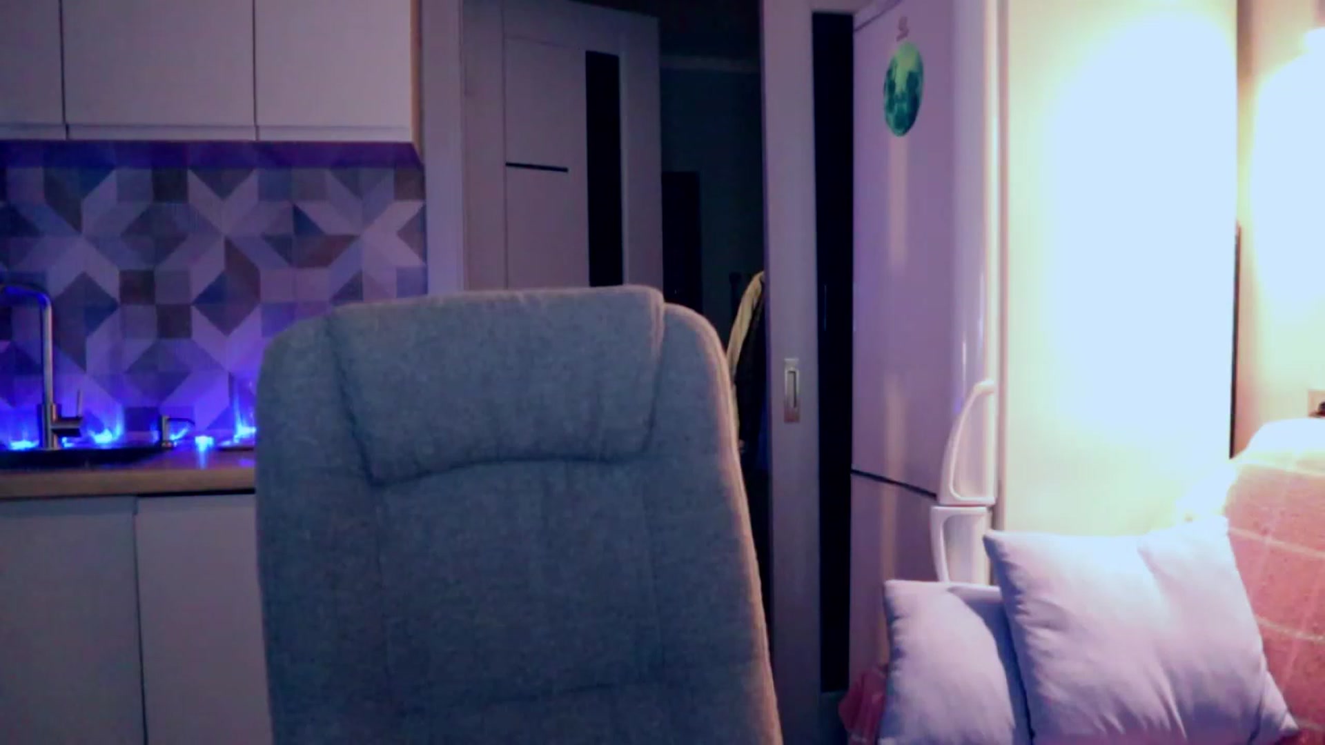 Gallery image thumbnail from YoungDunst's myfreecams stream on, 02/20/2023, 21:24 image 15 of 20