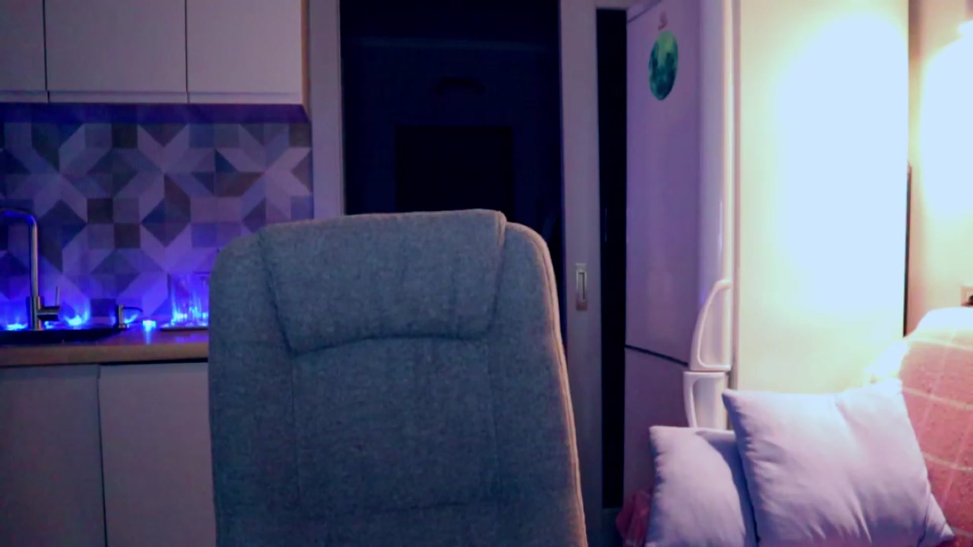 Gallery image thumbnail from YoungDunst's myfreecams stream on, 02/20/2023, 21:24 image 16 of 20