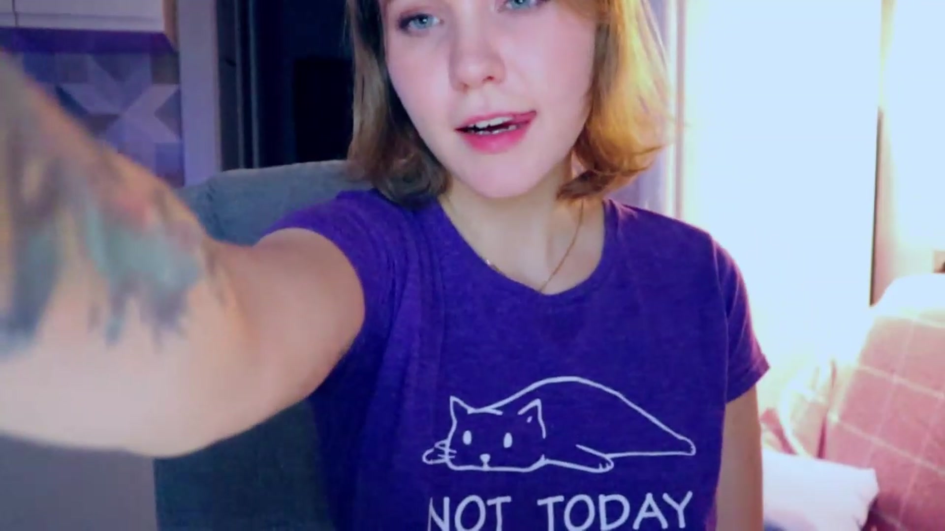 Gallery image thumbnail from YoungDunst's myfreecams stream on, 02/20/2023, 22:11 image 17 of 20