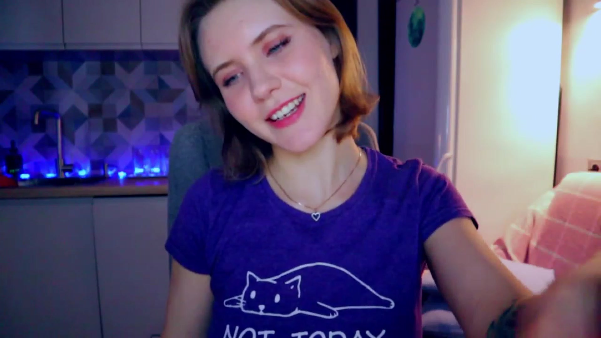 Gallery image thumbnail from YoungDunst's myfreecams stream on, 02/21/2023, 24:29 image 17 of 20