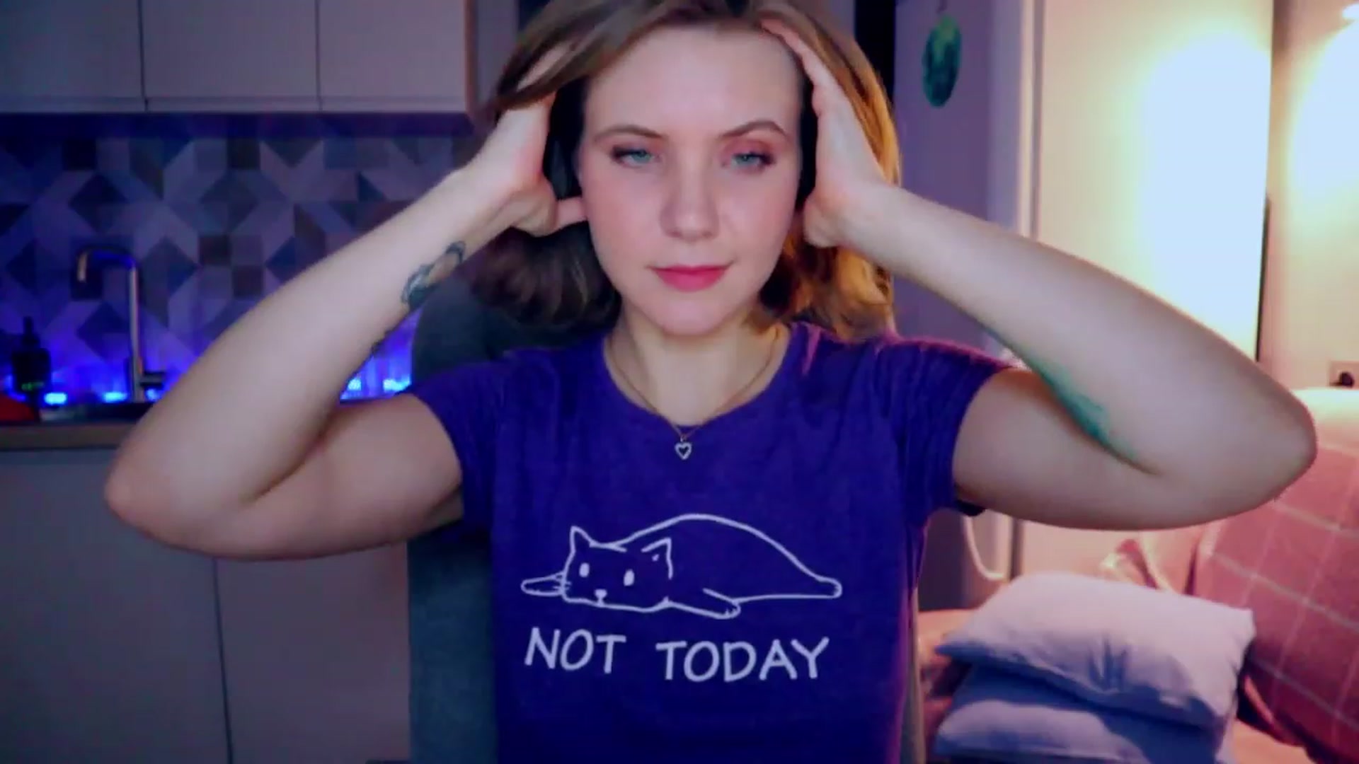 Gallery image thumbnail from YoungDunst's myfreecams stream on, 02/21/2023, 24:29 image 10 of 20