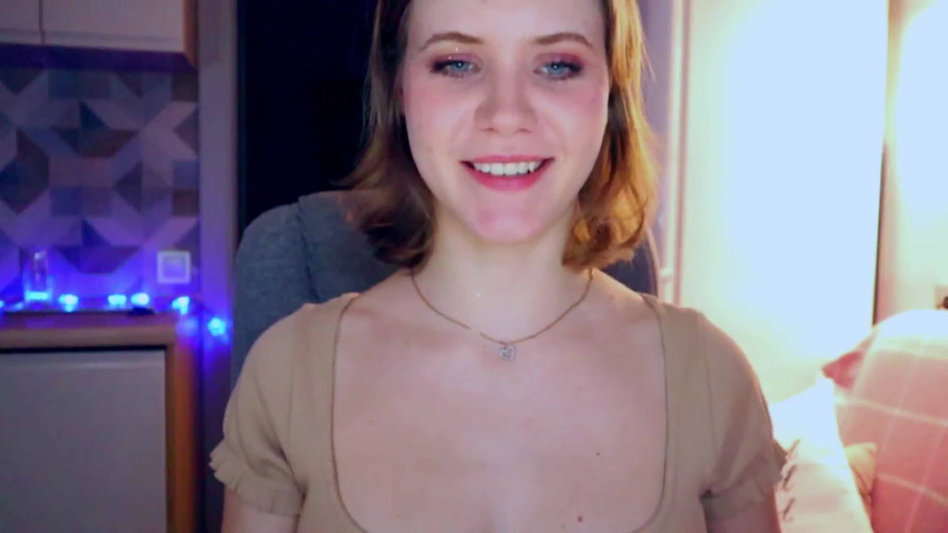 Gallery image thumbnail from YoungDunst's myfreecams stream on, 03/10/2023, 24:04 image 1 of 20