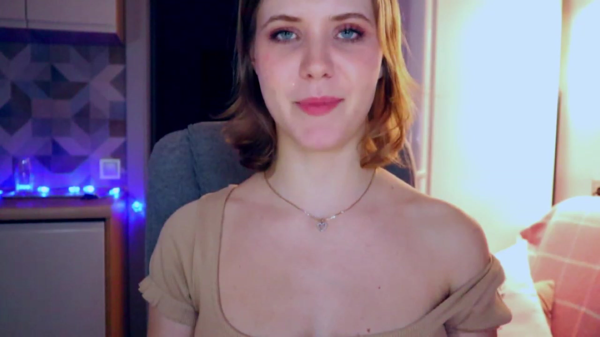 Gallery image thumbnail from YoungDunst's myfreecams stream on, 03/10/2023, 24:04 image 18 of 20