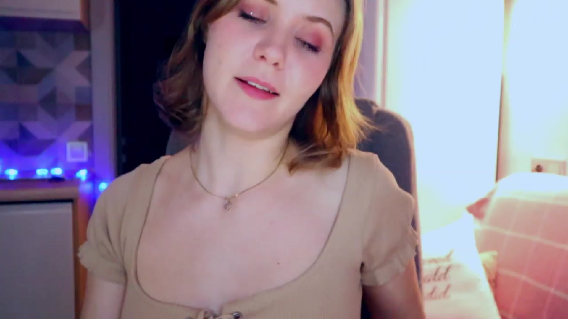 Gallery image thumbnail from YoungDunst's myfreecams stream on, 03/10/2023, 24:04 image 20 of 20