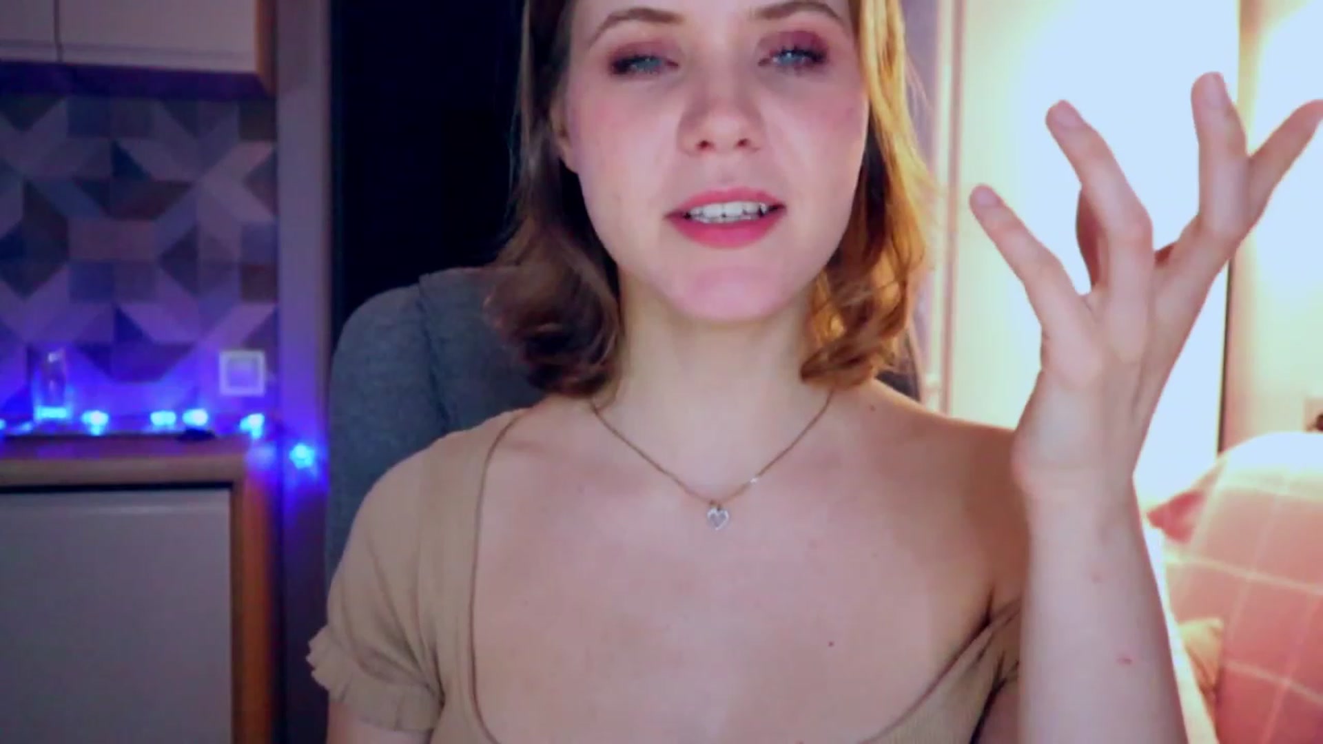 Gallery image thumbnail from YoungDunst's myfreecams stream on, 03/10/2023, 24:04 image 15 of 20