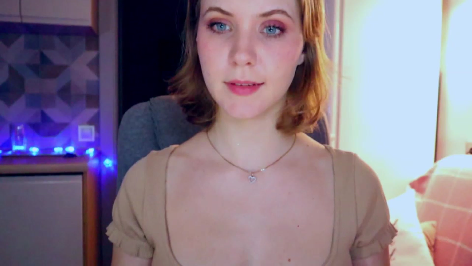 Gallery image thumbnail from YoungDunst's myfreecams stream on, 03/10/2023, 24:04 image 6 of 20