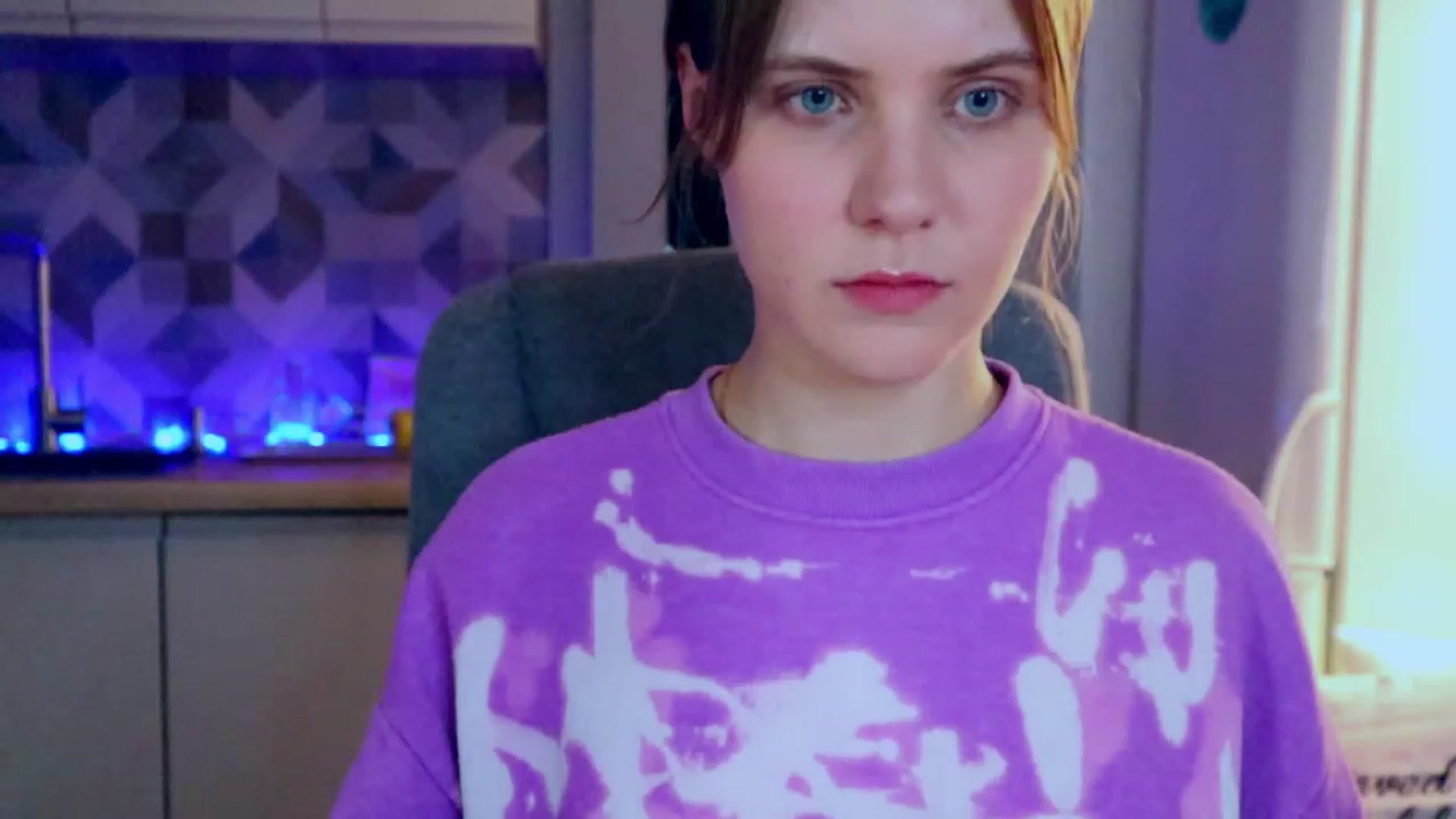 Gallery image thumbnail from YoungDunst's myfreecams stream on, 04/17/2023, 23:38 image 3 of 20