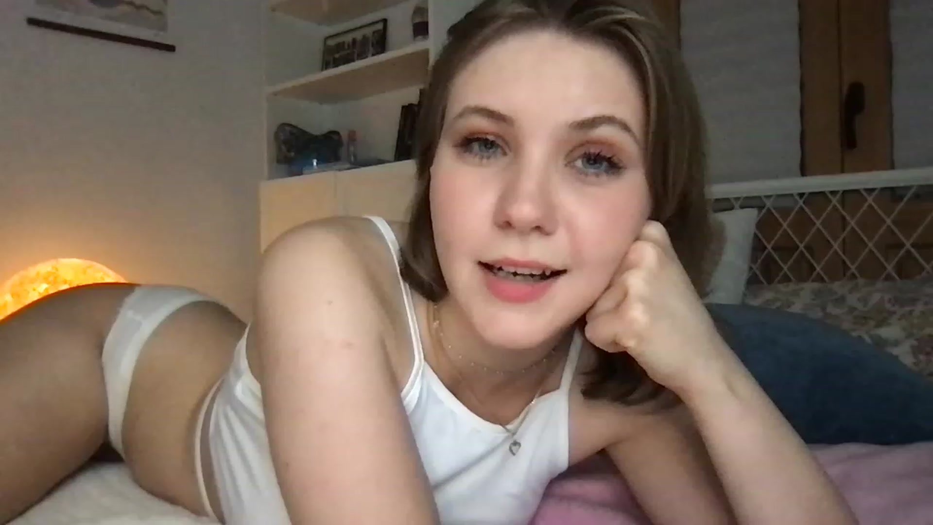 Gallery image thumbnail from YoungDunst's myfreecams stream on, 06/12/2023, 02:58 image 19 of 20