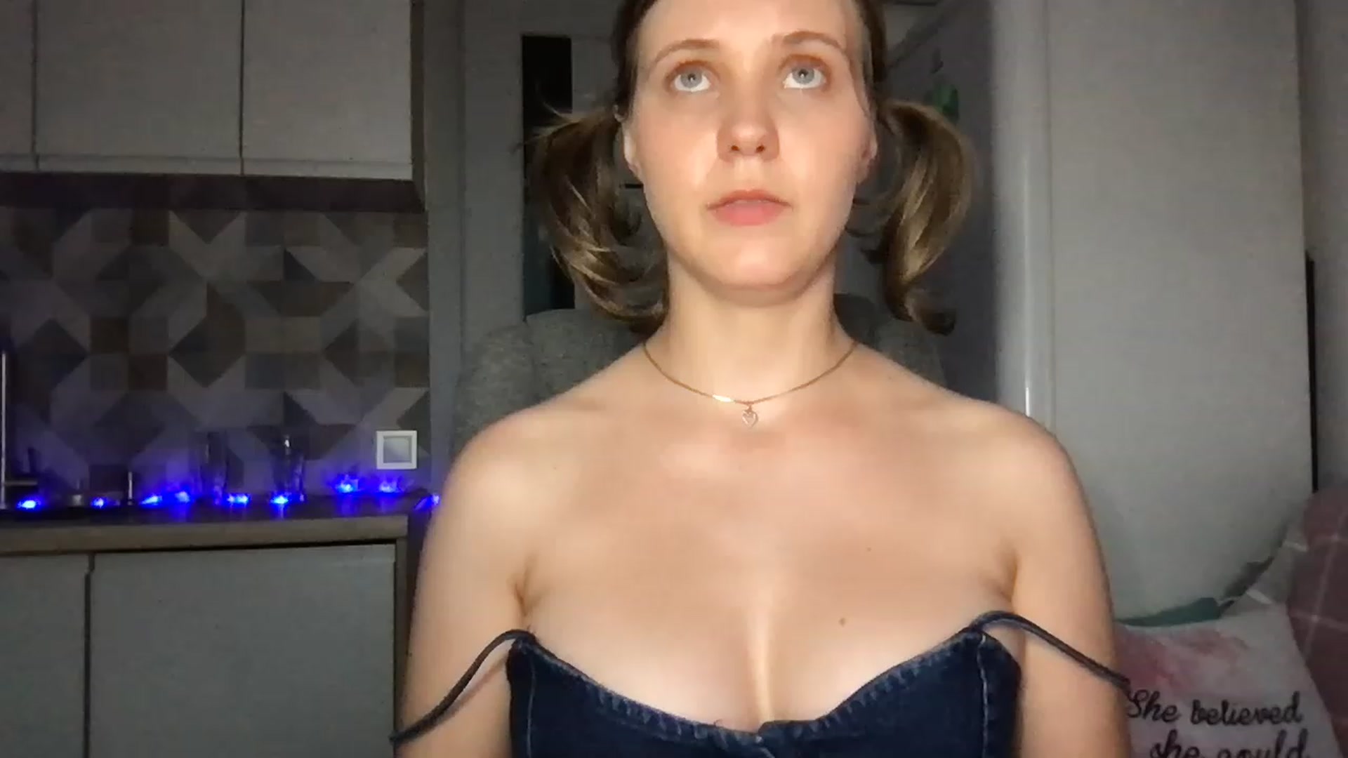 Gallery image thumbnail from YoungDunst's myfreecams stream on, 08/19/2023, 17:10 image 19 of 20