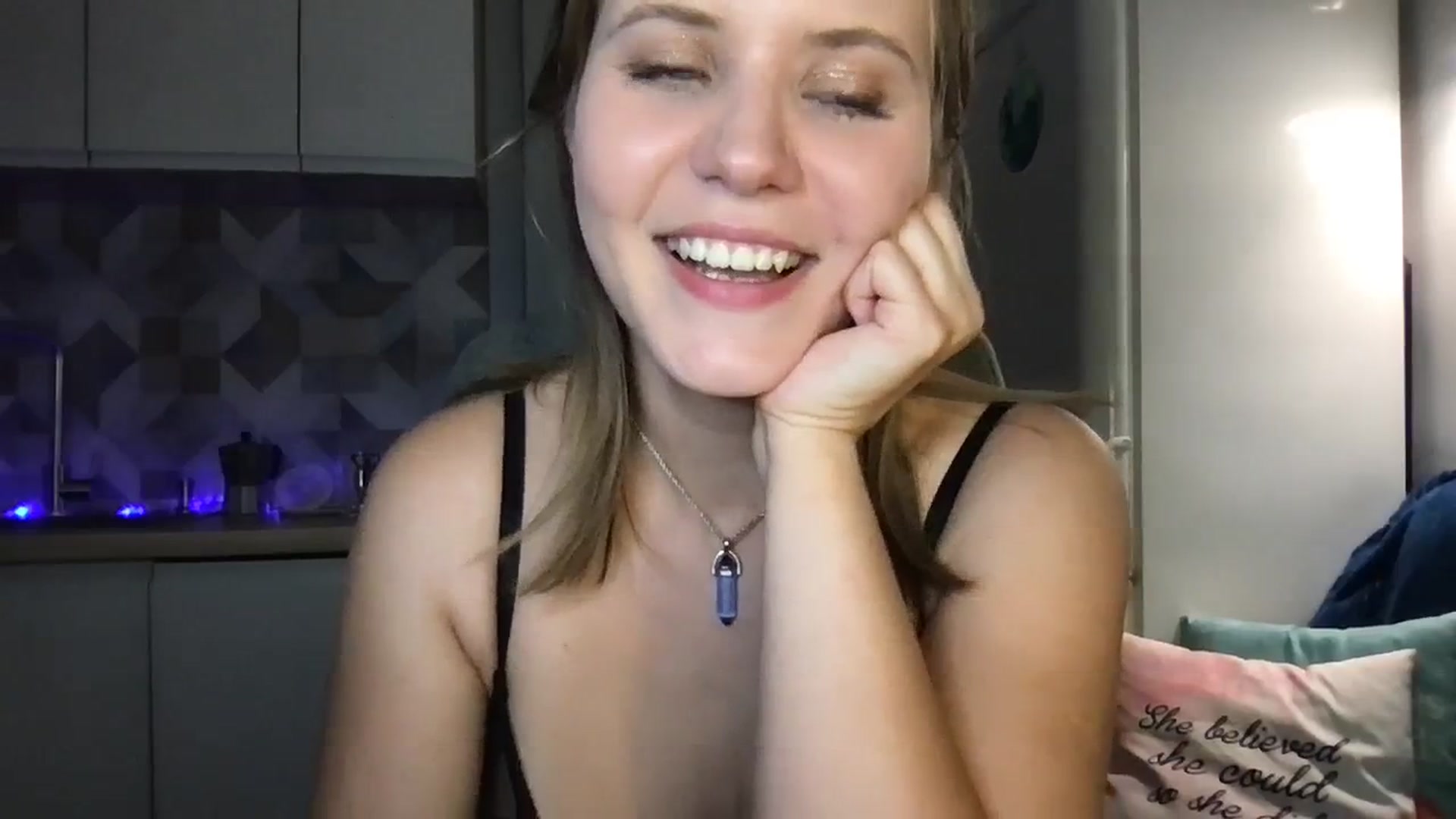 Gallery image thumbnail from YoungDunst's myfreecams stream on, 09/14/2023, 17:47 image 3 of 20
