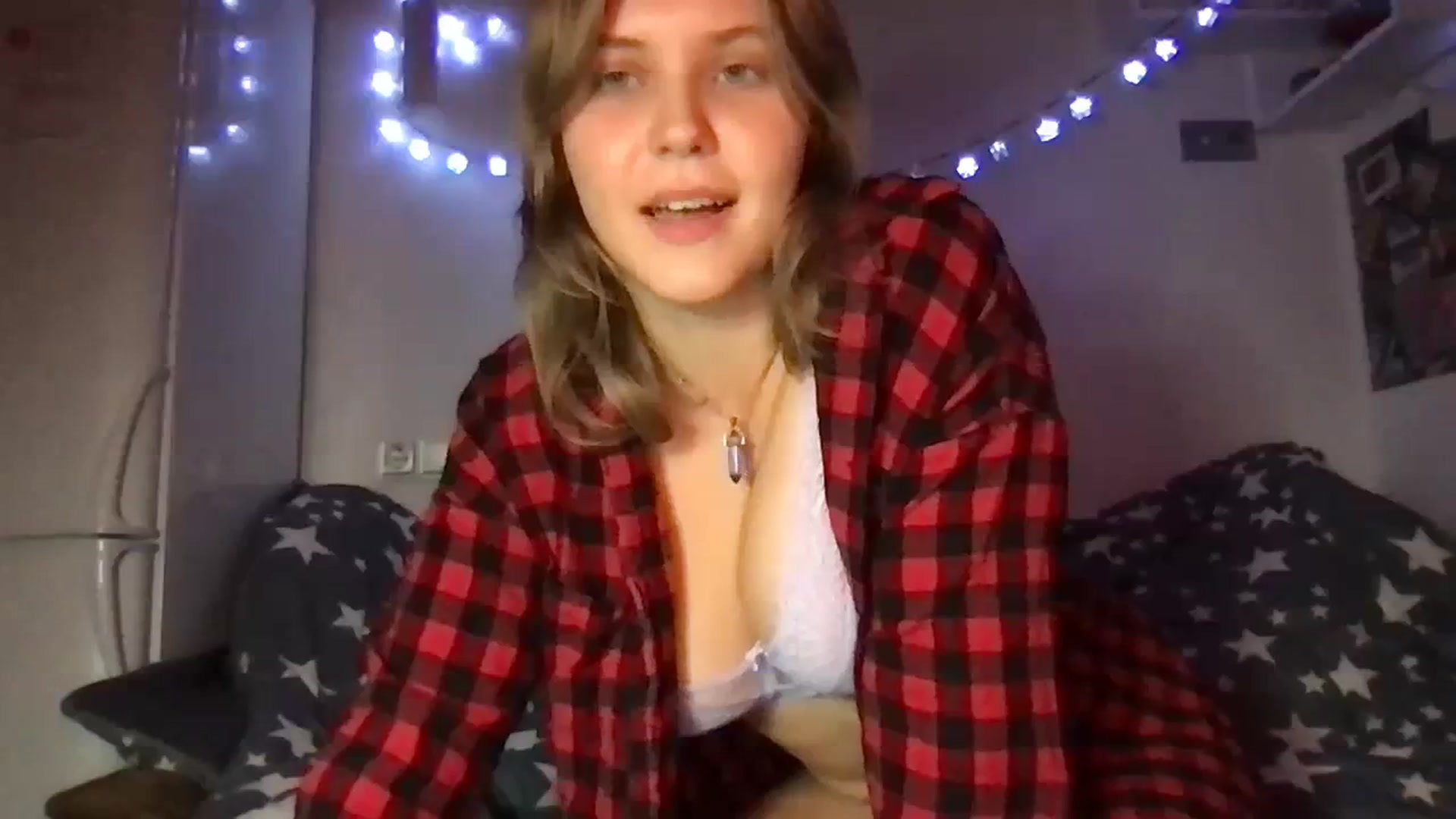 Gallery image thumbnail from YoungDunst's myfreecams stream on, 10/12/2023, 21:27 image 6 of 20