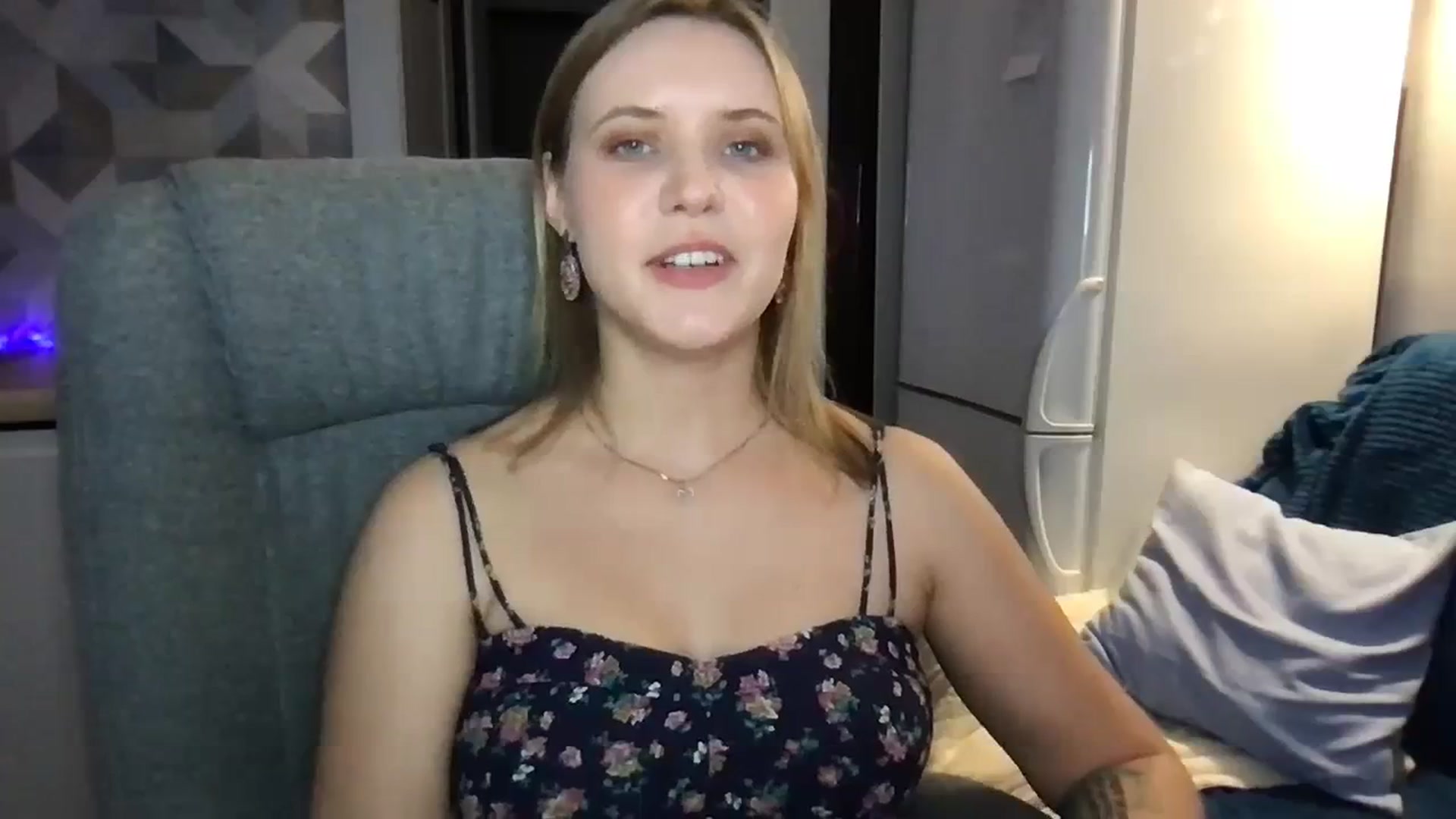 Gallery image thumbnail from YoungDunst's myfreecams stream on, 10/31/2023, 21:15 image 7 of 20