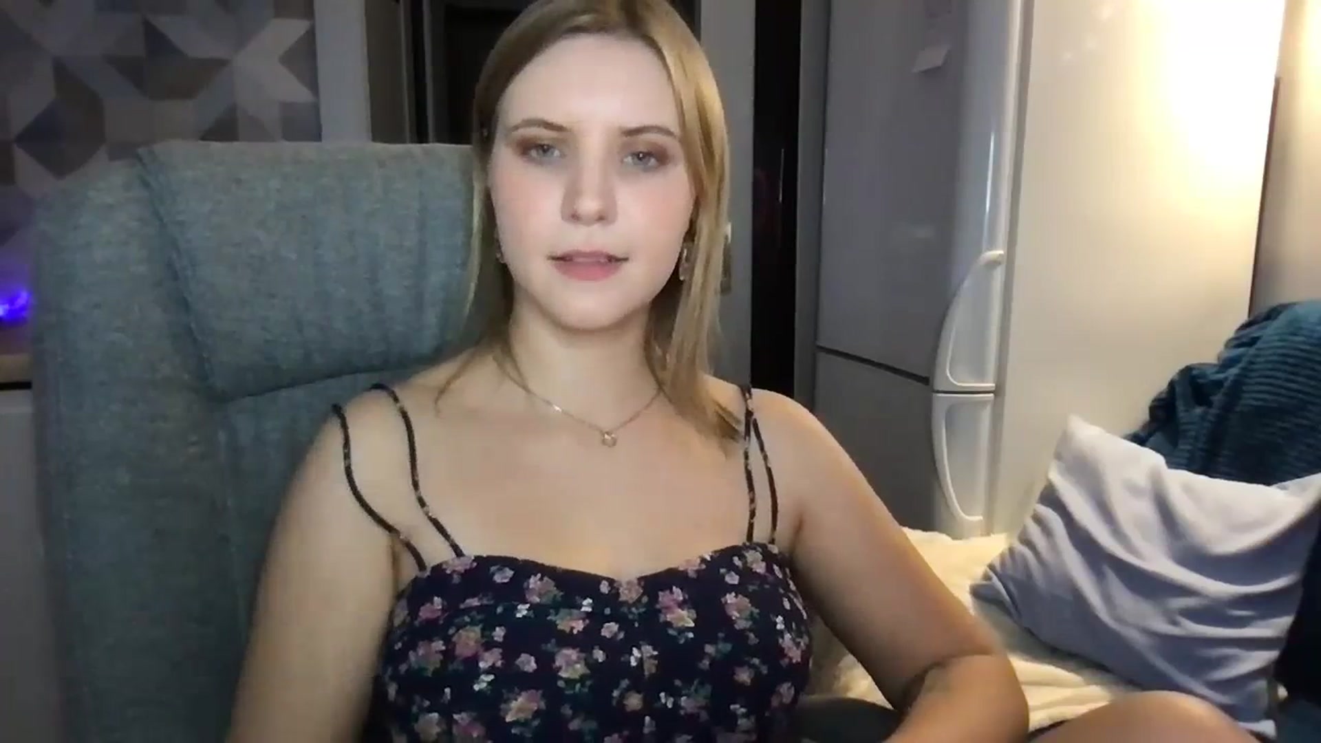 Gallery image thumbnail from YoungDunst's myfreecams stream on, 10/31/2023, 21:15 image 12 of 20