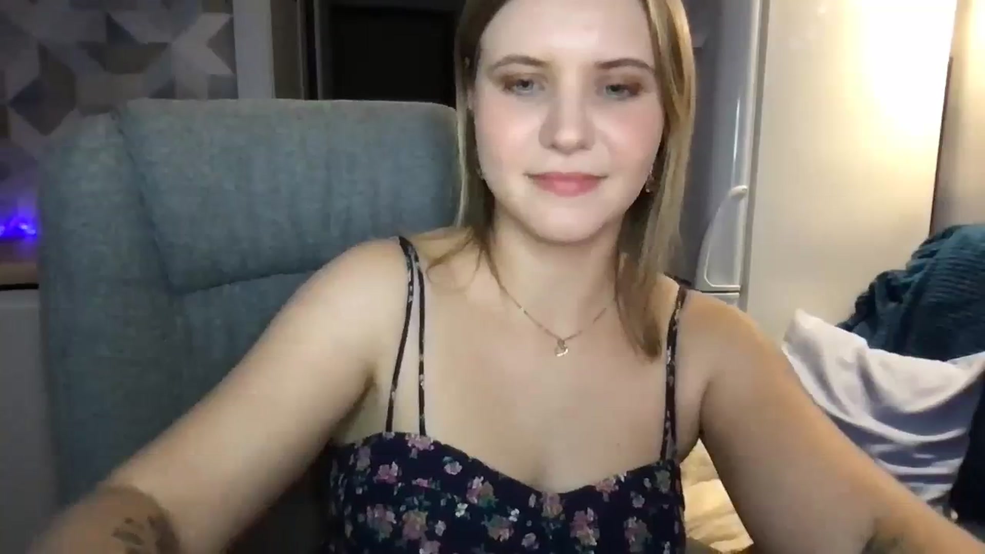 Gallery image thumbnail from YoungDunst's myfreecams stream on, 10/31/2023, 21:15 image 11 of 20