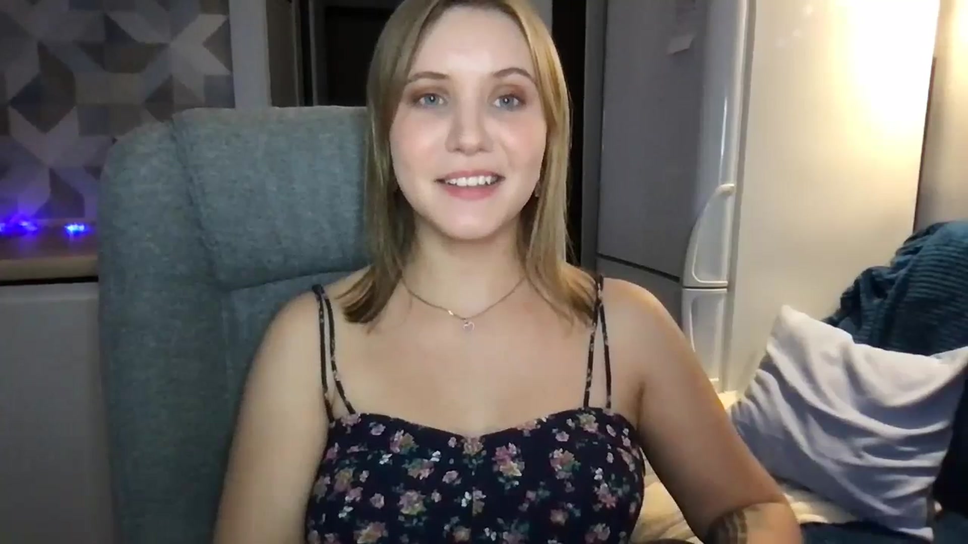 Gallery image thumbnail from YoungDunst's myfreecams stream on, 10/31/2023, 21:15 image 3 of 20