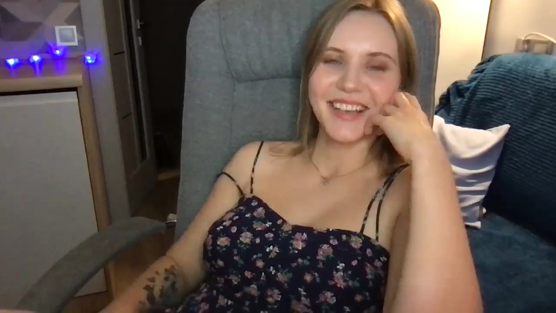 Gallery image thumbnail from YoungDunst's myfreecams stream on, 10/31/2023, 21:52 image 19 of 20