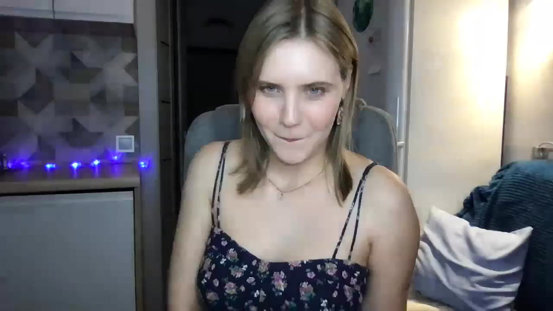 Gallery image thumbnail from YoungDunst's myfreecams stream on, 10/31/2023, 21:52 image 15 of 20