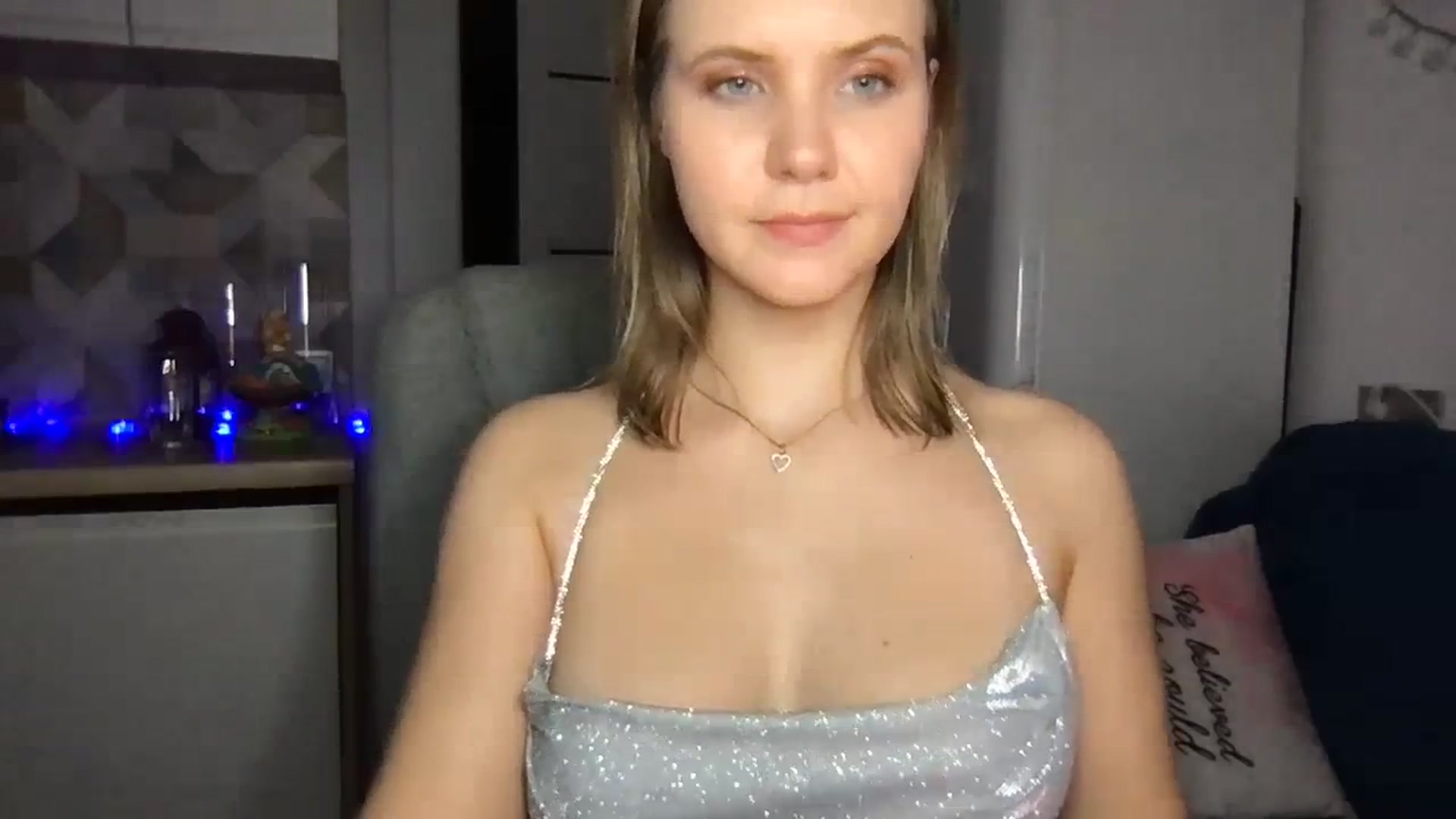 Gallery image thumbnail from YoungDunst's myfreecams stream on, 11/06/2023, 24:01 image 5 of 20