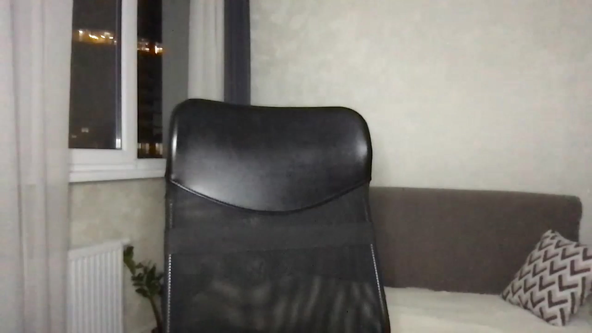 Gallery image thumbnail from YoungDunst's myfreecams stream on, 11/07/2023, 16:11 image 3 of 20